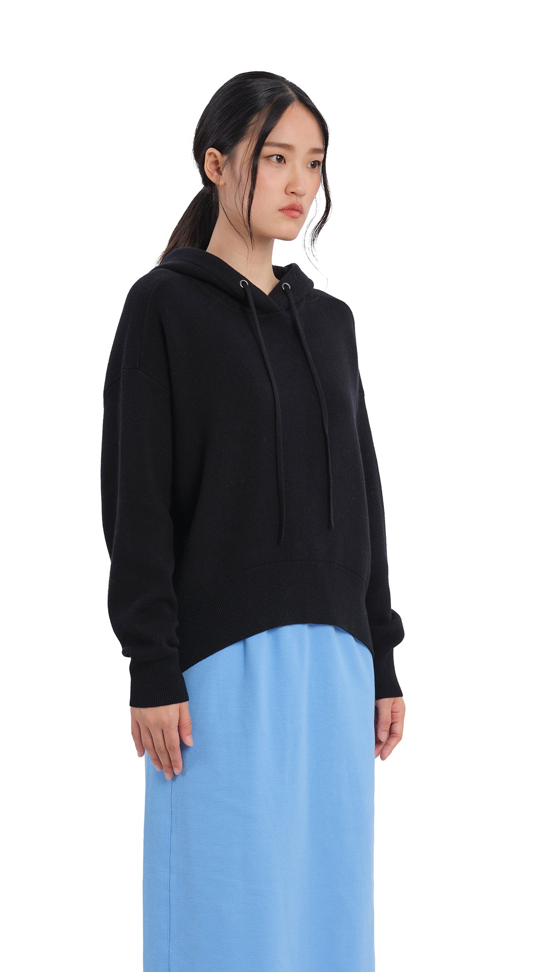 Cozy Knitted Hoodie for Women & Men - Soft Winter Pullover Sweatshirt - Perfect for Casual Outfits, Lounging & Cold Weather