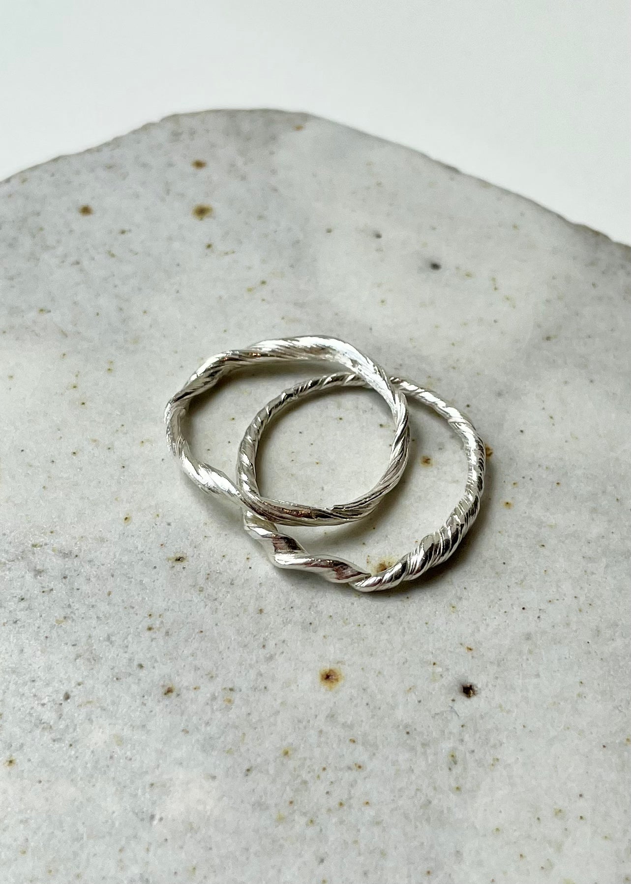 Elegant Twirl Ring for Women - Dainty Stackable Spinner Band Jewelry - Perfect for Everyday Wear, Gift Giving & Special Occasions