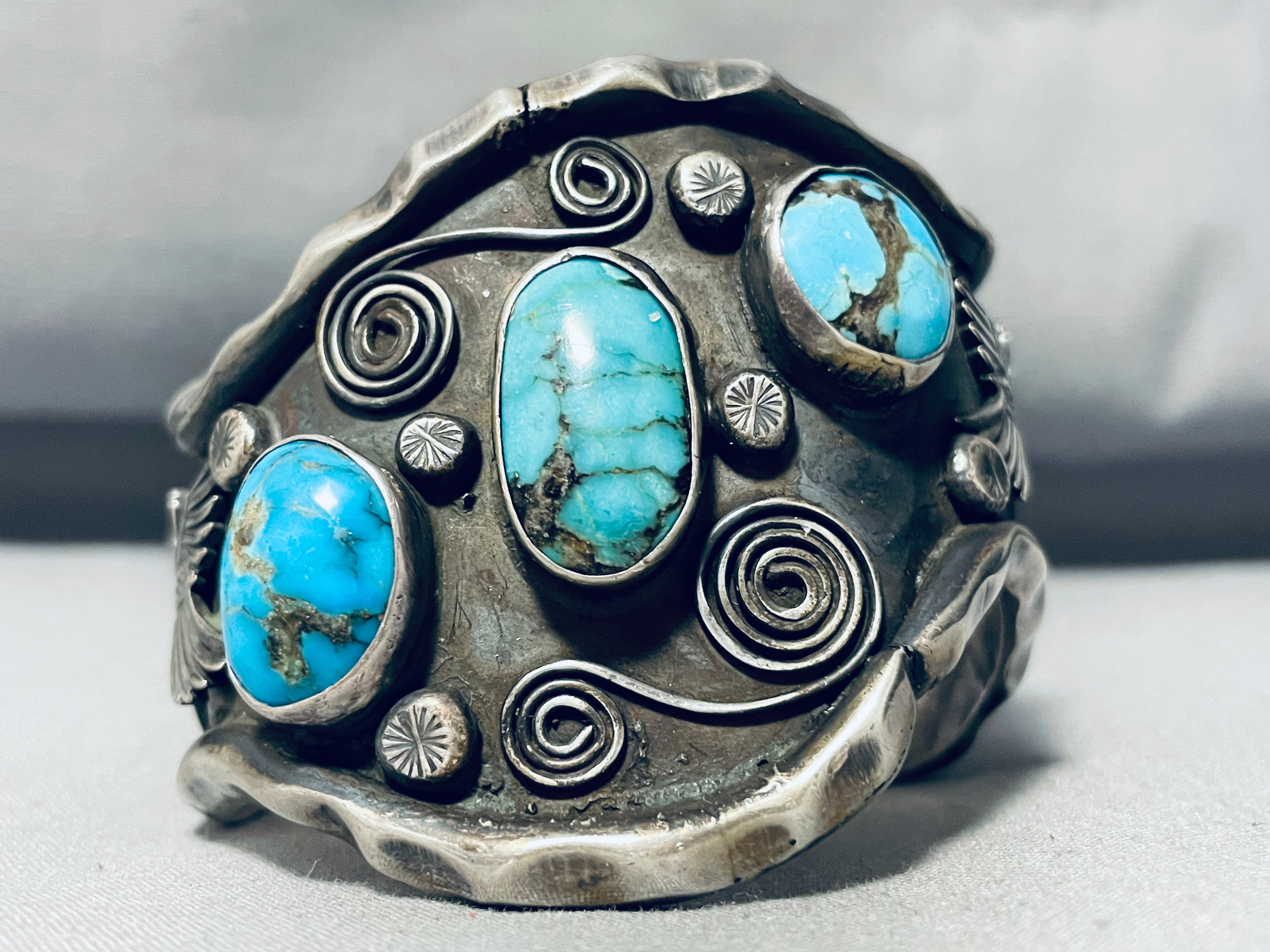 Vintage Navajo Sterling Silver Turquoise Bracelet - 1970s Native American Jewelry - 115g Handmade Boho Accessory for Women, Perfect for Festivals & Boho Fashion