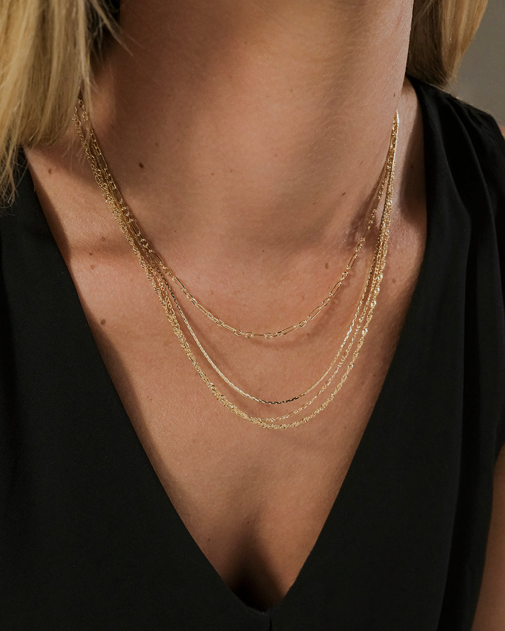 Elegant Multi Chain Layered Necklace for Women - Trendy Gold & Silver Layered Necklace Jewelry - Perfect for Daily Wear, Parties & Special Occasions