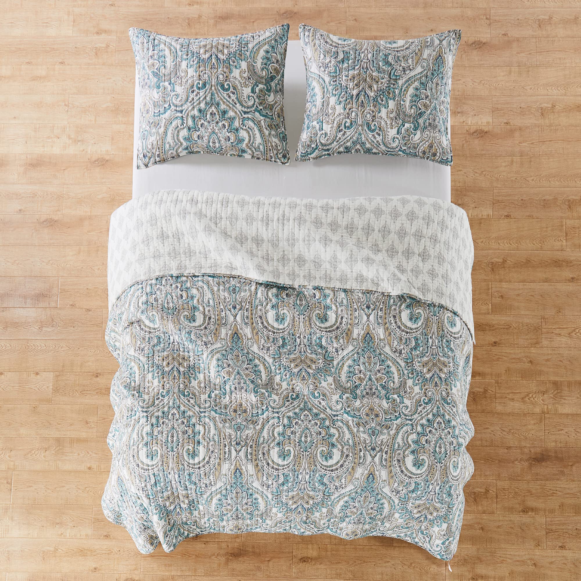 Levtex Home Rome Reversible Cotton Quilt Set - Full/Queen Size (88x92in) with 2 Standard Pillow Shams (26x20in) - Paisley Pattern in Beige, Blue & White - Cozy Bedding for Master Bedroom, Guest Room & Dorm Decor