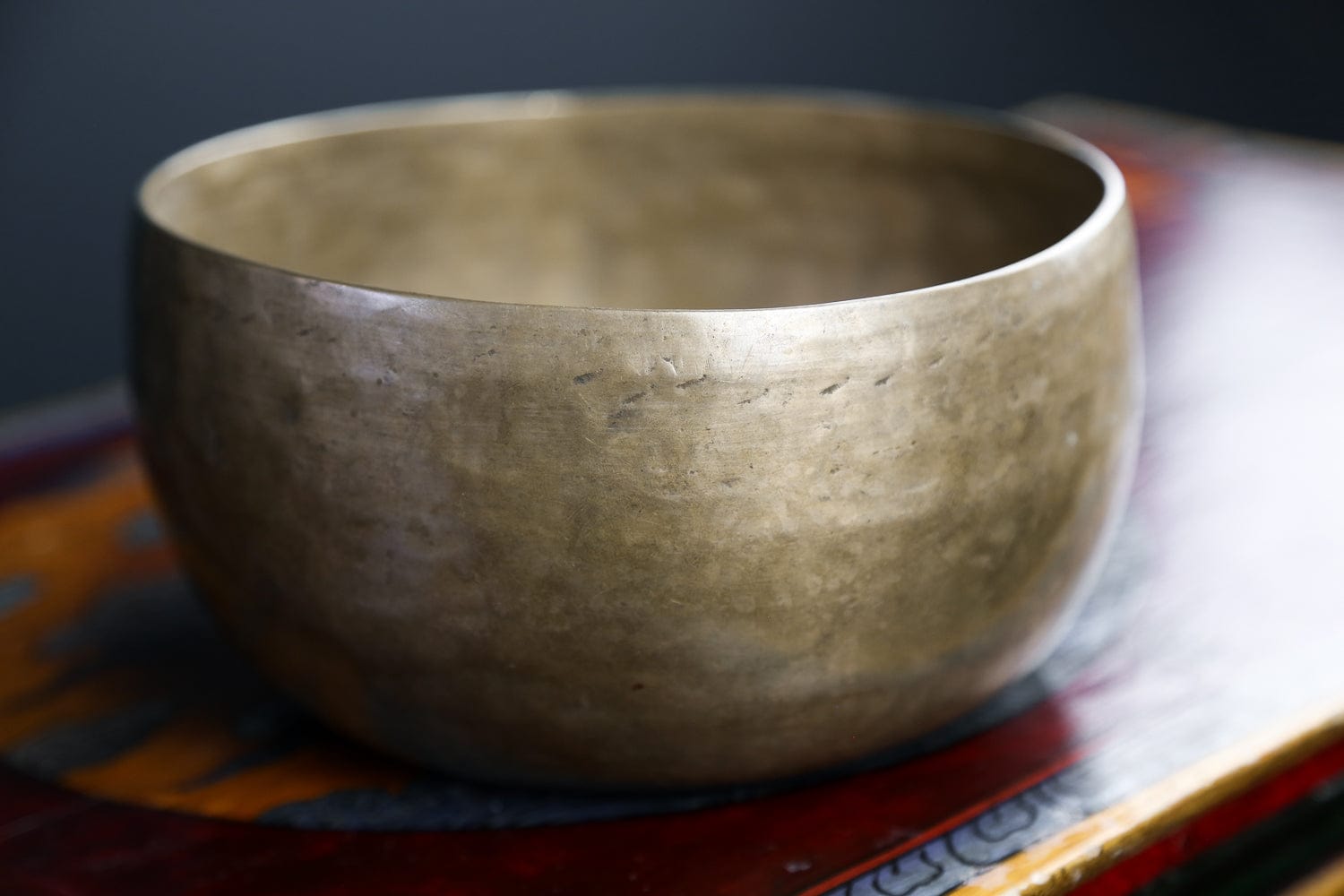 Healing Heart Chakra Singing Bowl - Antique Tibetan Meditation Bowl for Sound Therapy, Yoga & Spiritual Healing | Perfect for Meditation, Chakra Balancing & Stress Relief