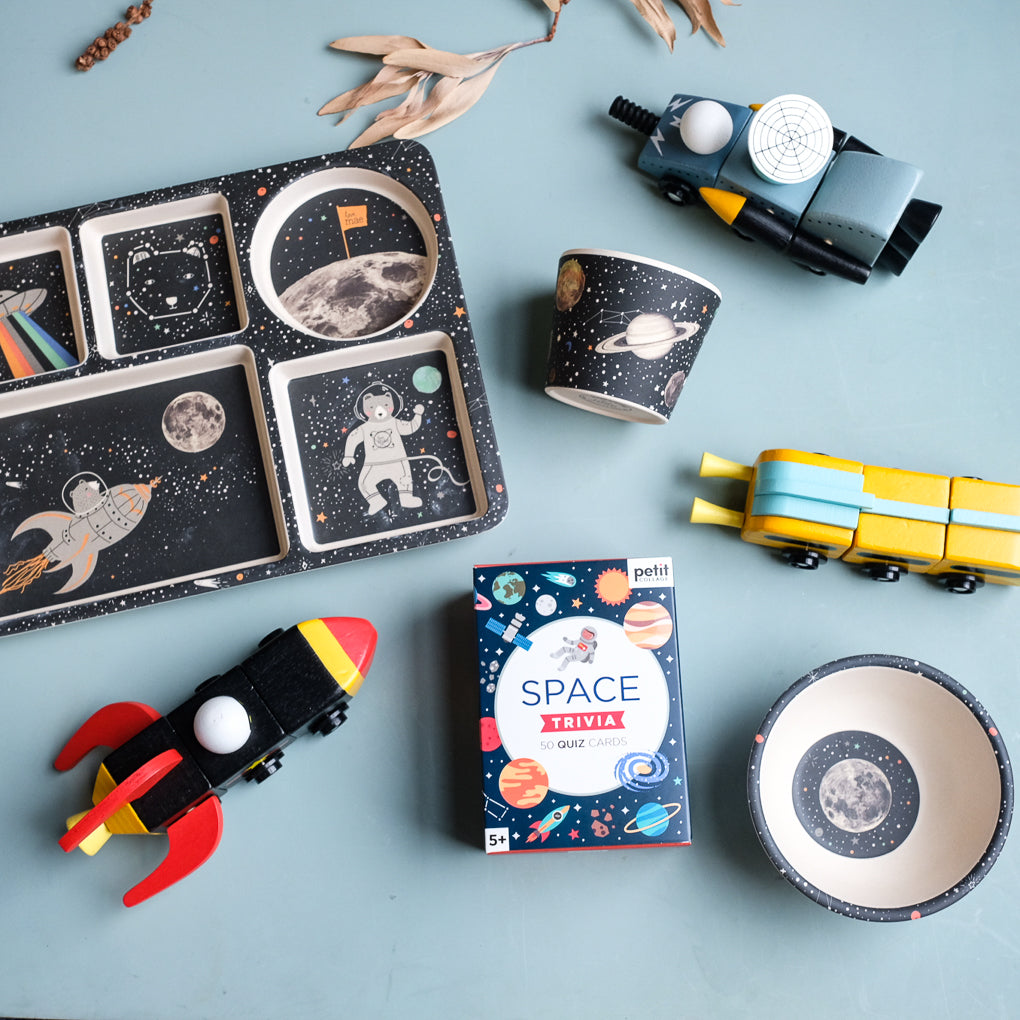 Petit Collage Space Trivia Cards - Educational Solar System Flashcards for Kids - Perfect for Homeschooling & Classroom Learning
