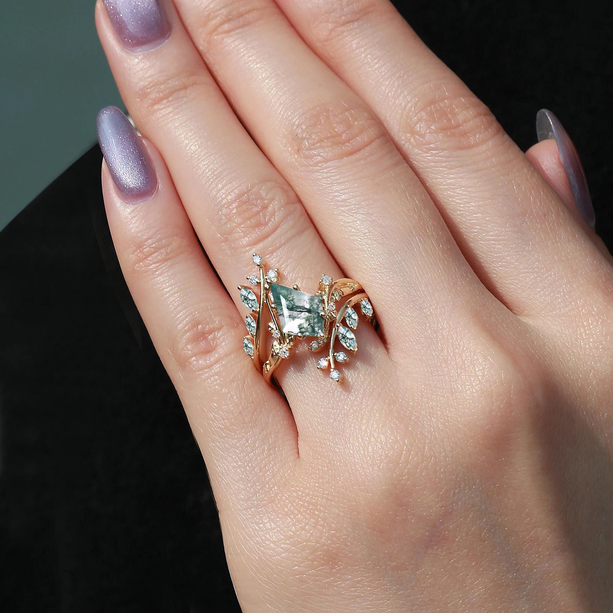 Nature Inspired Moss Agate Ring Set - Black Gold Leaf Branch Marquise Cut Green Agate Engagement & Wedding Ring Set for Brides, Nature Lovers | Perfect for Outdoor Weddings, Boho Chic Style, and Unique Gift Giving
