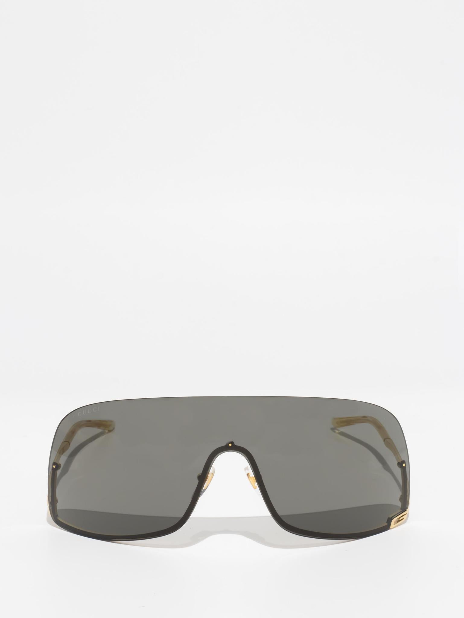 GUCCI GG1560S 001 Gold Sunglasses for Women - Luxury Designer Shades for Beach, Driving & Outdoor Fashion