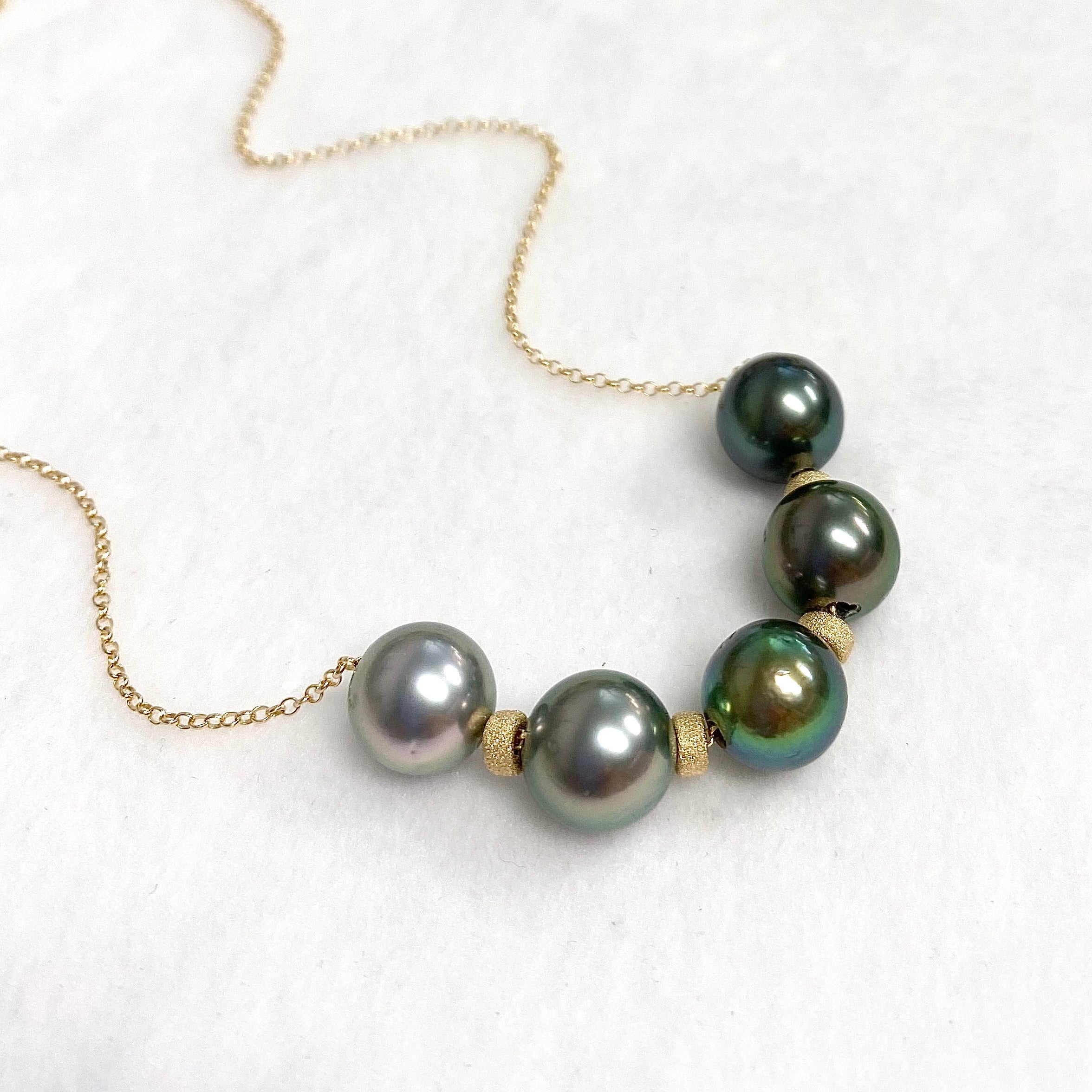 5 Tahitian Pearl Necklace - Genuine Black Pearls Jewelry for Women - Perfect for Weddings, Parties & Special Occasions