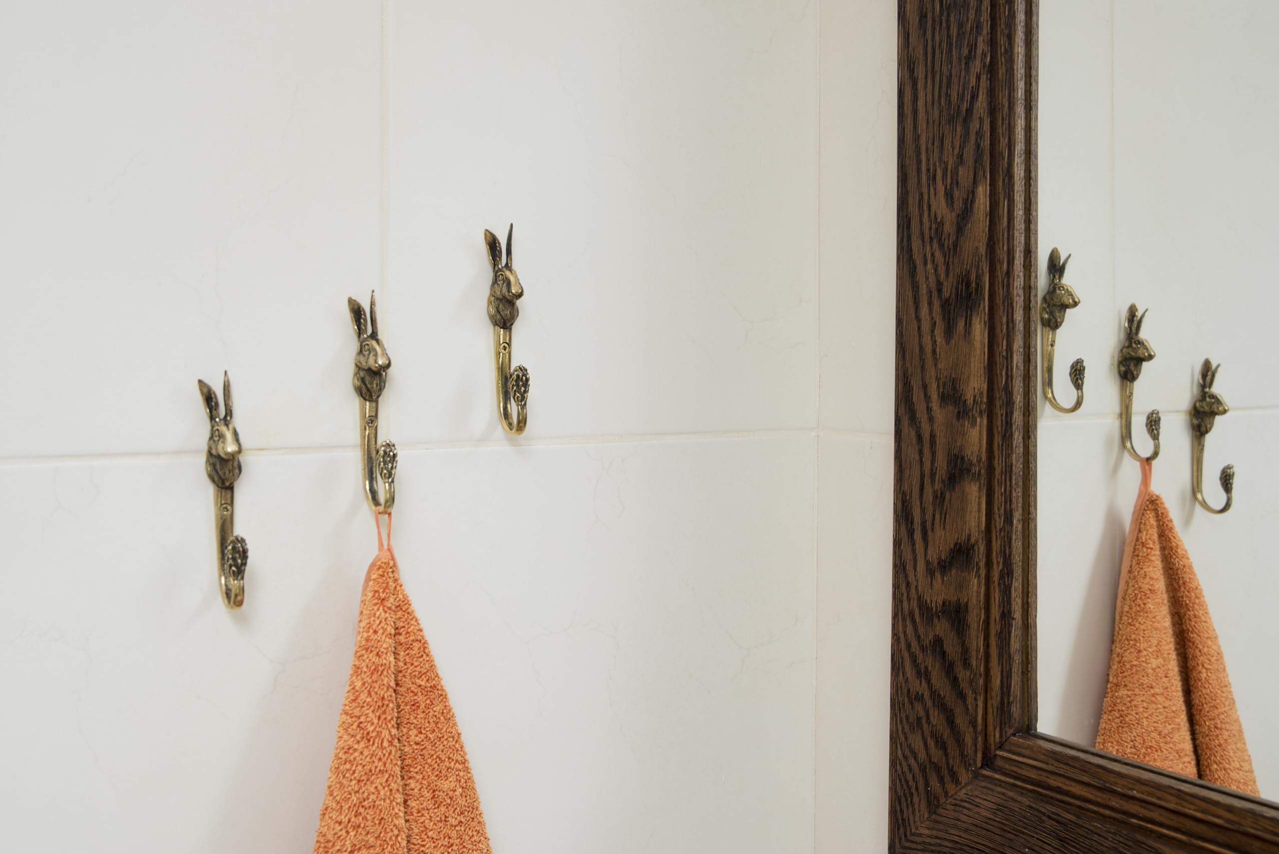 Handmade Brass Wall Hook with Forest Hare Design - Rustic Animal-Themed Decorative Hook for Coats, Towels, Hats & Bags - Unique Home Décor Accent for Entryway, Bathroom or Bedroom Organization