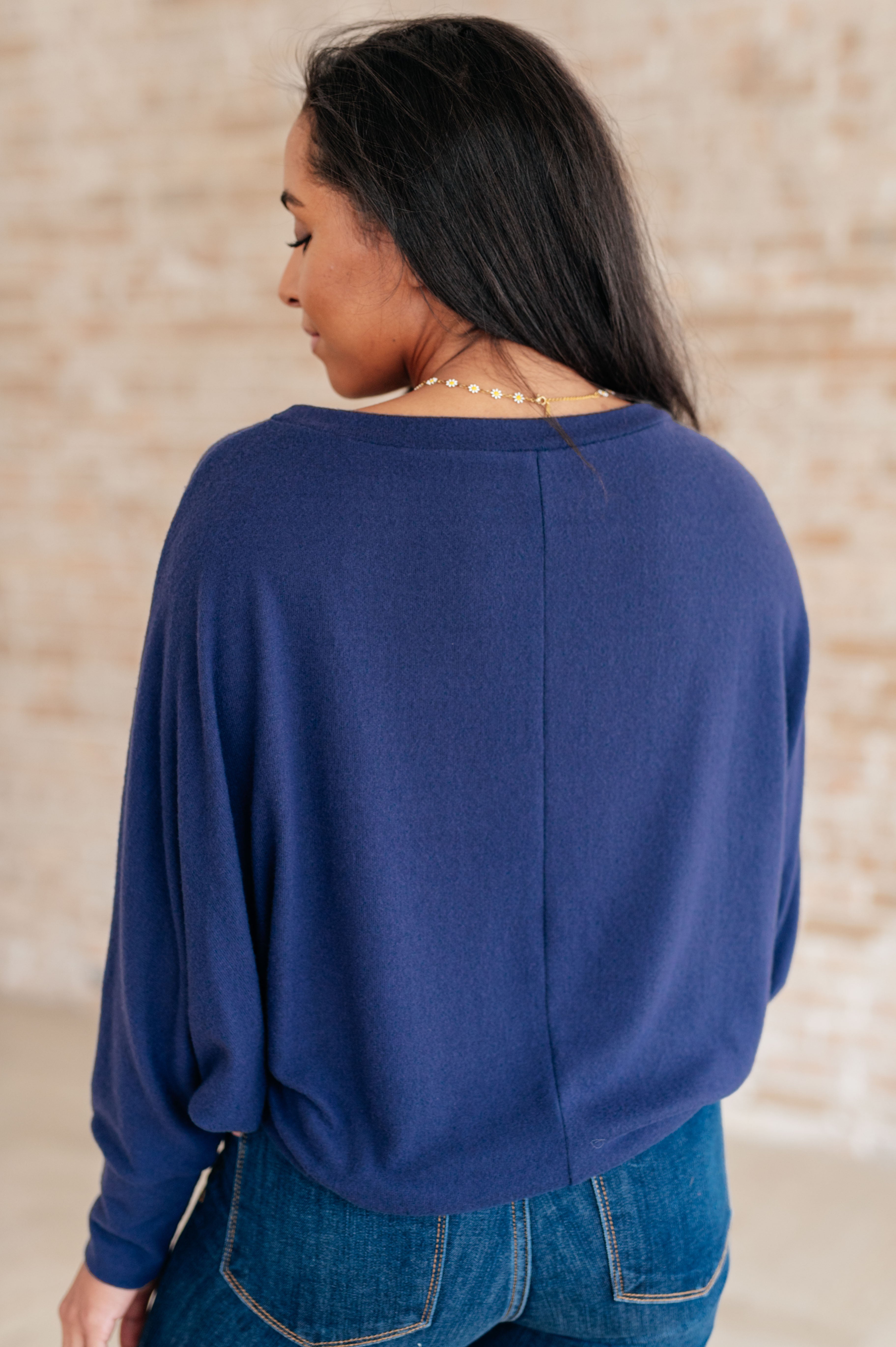 Stylish Batwing Sleeve Top for Women - Comfortable & Trendy Loose Fit Blouse for Casual Outings, Work, and Weekend Wear