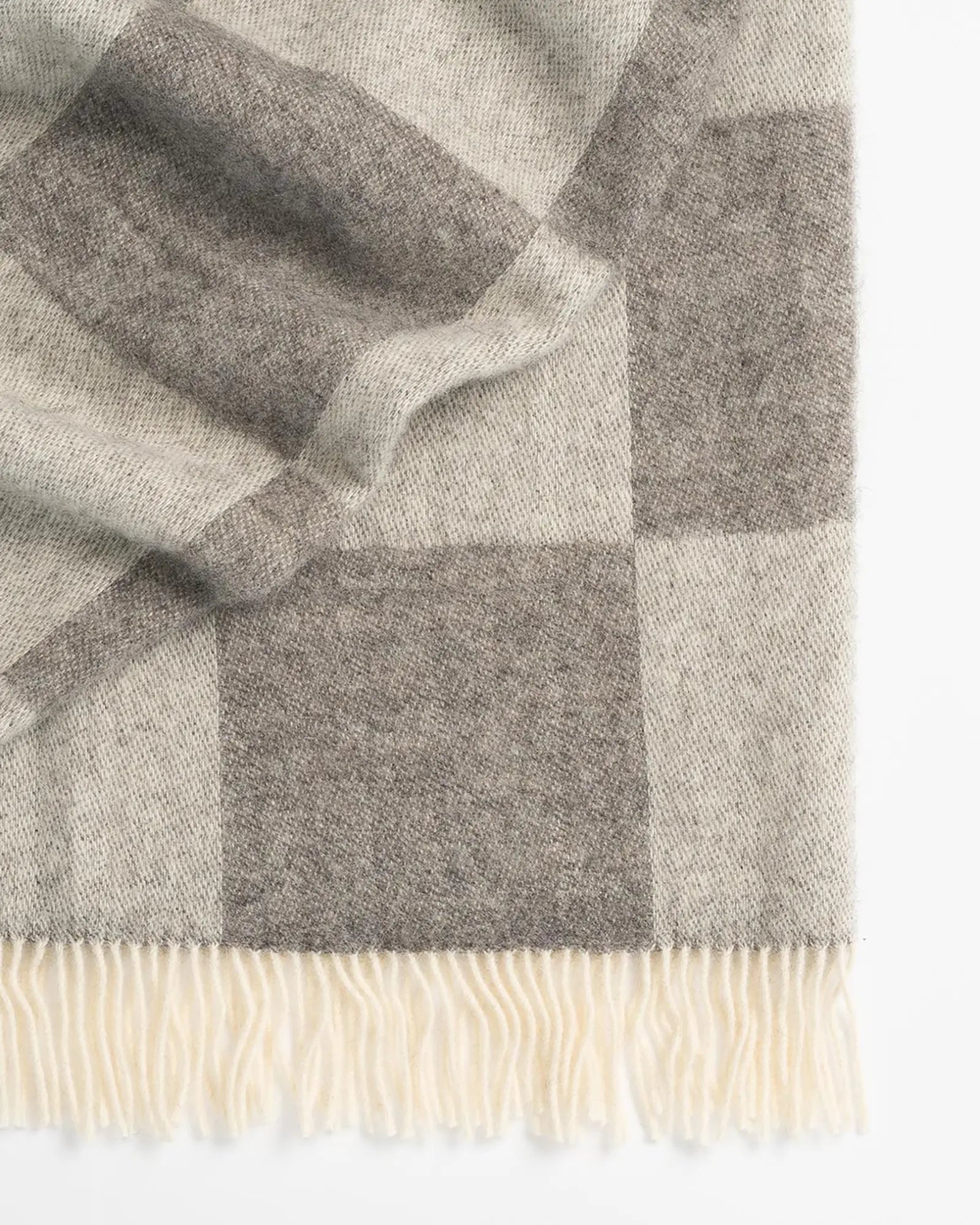 Lake Hayes Throw Blanket - Soft & Cozy Fleece Blanket for Couch, Bed, and Travel - Perfect for Winter, Gifts, and Home Decor