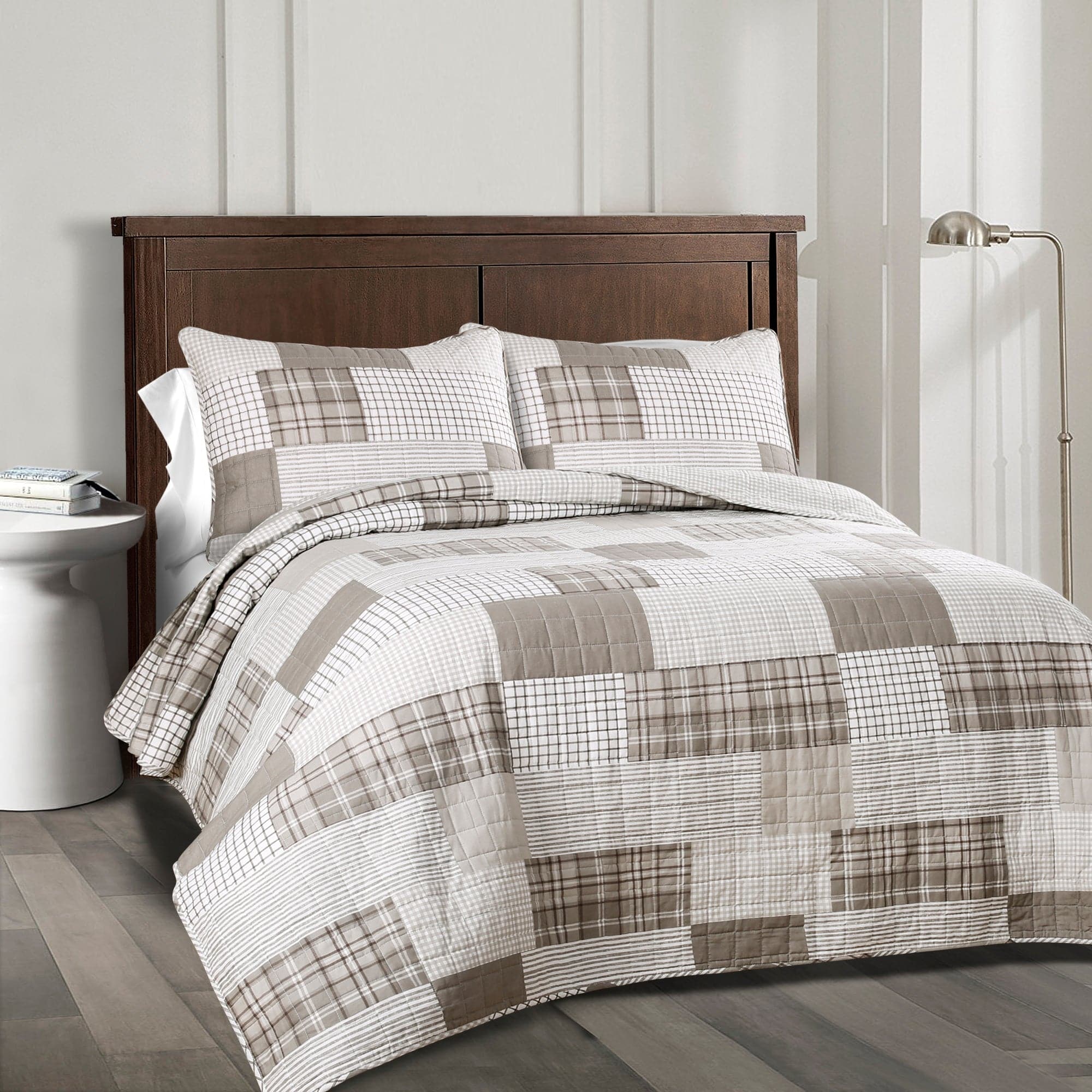 Greenville 3-Piece Quilt Set - Queen Size Bedding with Matching Pillow Shams - Perfect for Cozy Bedrooms & Guest Rooms