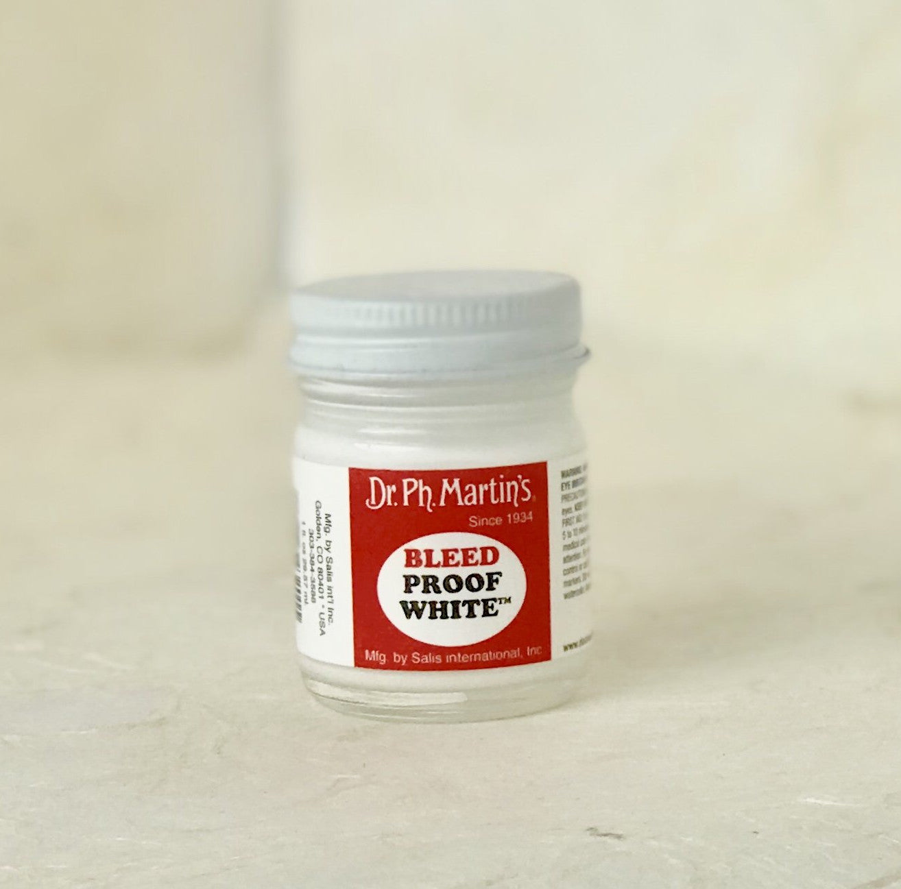 Dr. Ph. Martin's Bleed Proof White Watercolor Ink - Premium Artist Grade for Calligraphy, Illustration & Watercolor Painting - Perfect for Professional Artists & Beginners