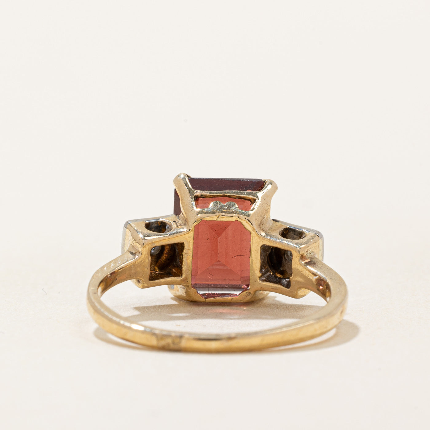 Elegant Garnet & Diamond Cocktail Ring - 2.85ct Garnet & 0.04ctw Diamonds - Size 5.25 - Perfect for Evening Parties, Weddings & Special Occasions
