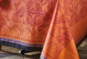 Grace Flamboyant Jacquard Tablecloth - Stain Resistant Cotton Table Cover for Dining Room, Kitchen & Party Decor (Elegant Home Textile)