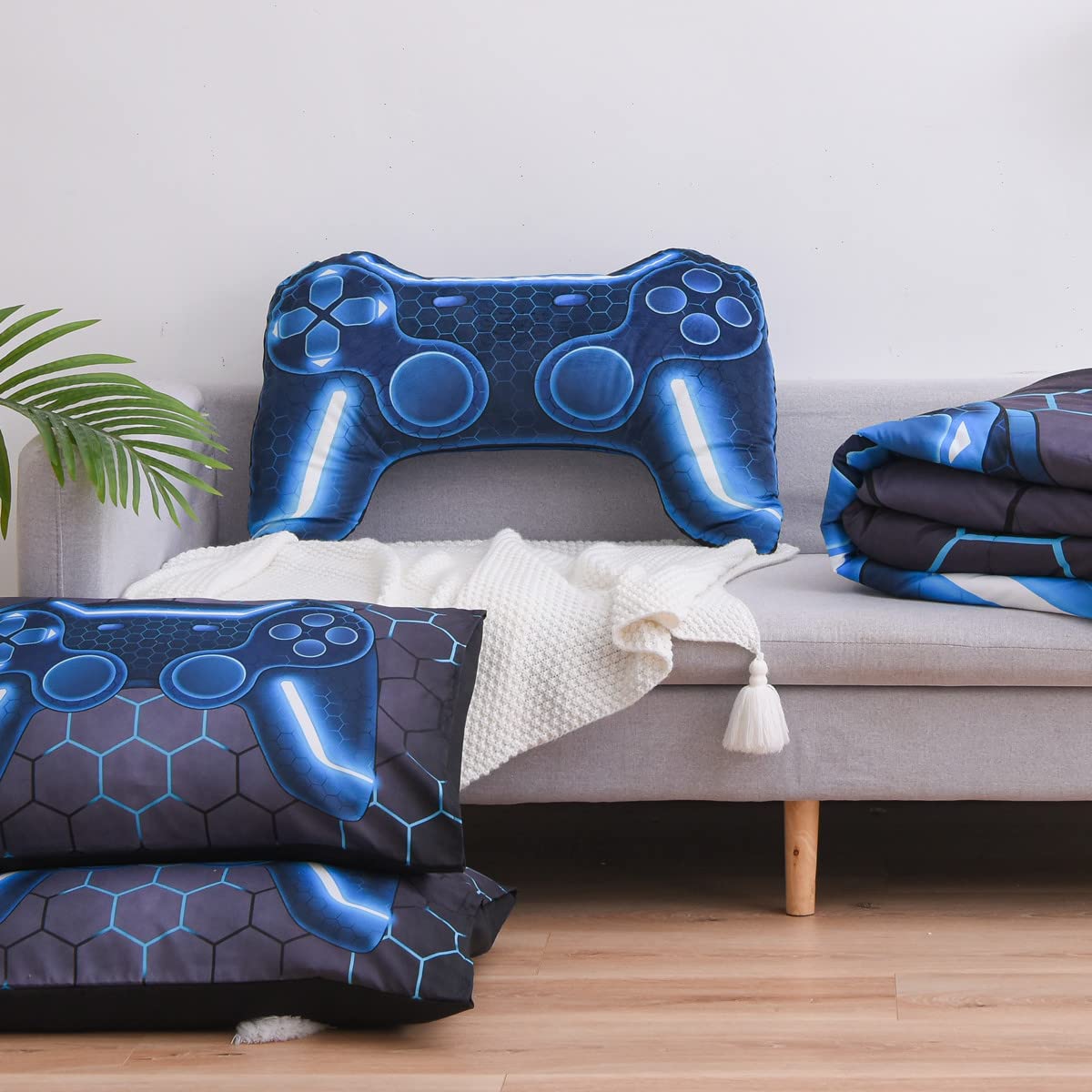NTBED 3D Gaming Geometric Print Queen Size Comforter Set - Lightweight Microfiber Bedding with Shaped Throw Pillow for Boys & Girls (Blue) - Perfect for Kids' Bedrooms, Gaming Rooms & Sleepovers