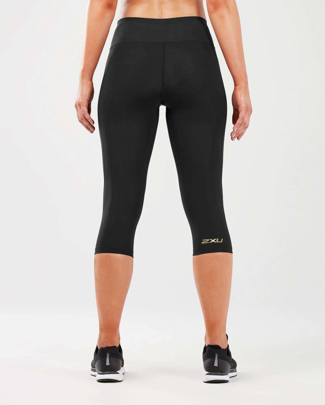 2XU Force Mid-Rise Compression 3/4 Tights for Women & Men - High Performance Workout Running Yoga Leggings - Moisture Wicking & Muscle Support for Athletes & Fitness Enthusiasts