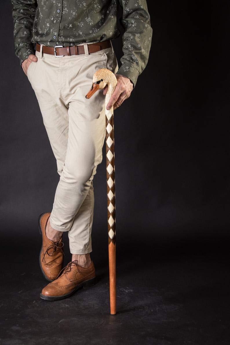 Elegant Swan Head Wooden Walking Cane for Women - Handcrafted Goose Design Hiking Stick - Adjustable Height Walking Aid for Seniors & Outdoor Enthusiasts - Perfect for Daily Use, Hiking, and Fashion Accessory