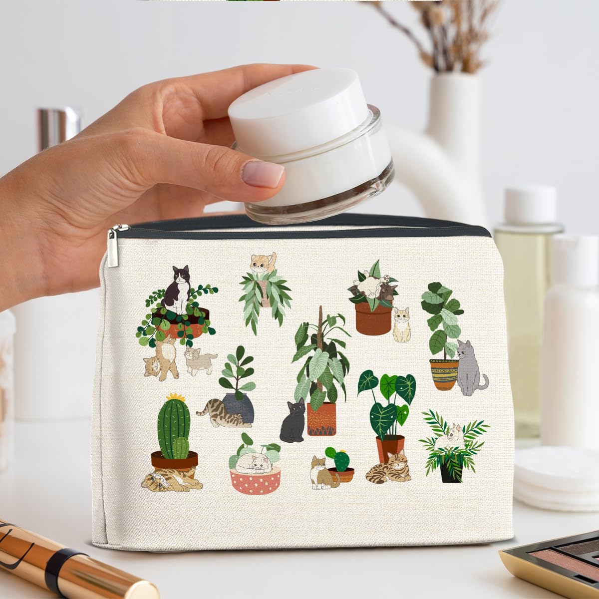 YeleY Black Cat Makeup Bag - Cute Cosmetic Pouch for Cat Lovers & Plant Enthusiasts - Perfect Gift for Women, Cat Moms - Waterproof Zippered Travel Organizer for Makeup, Toiletries & Essentials