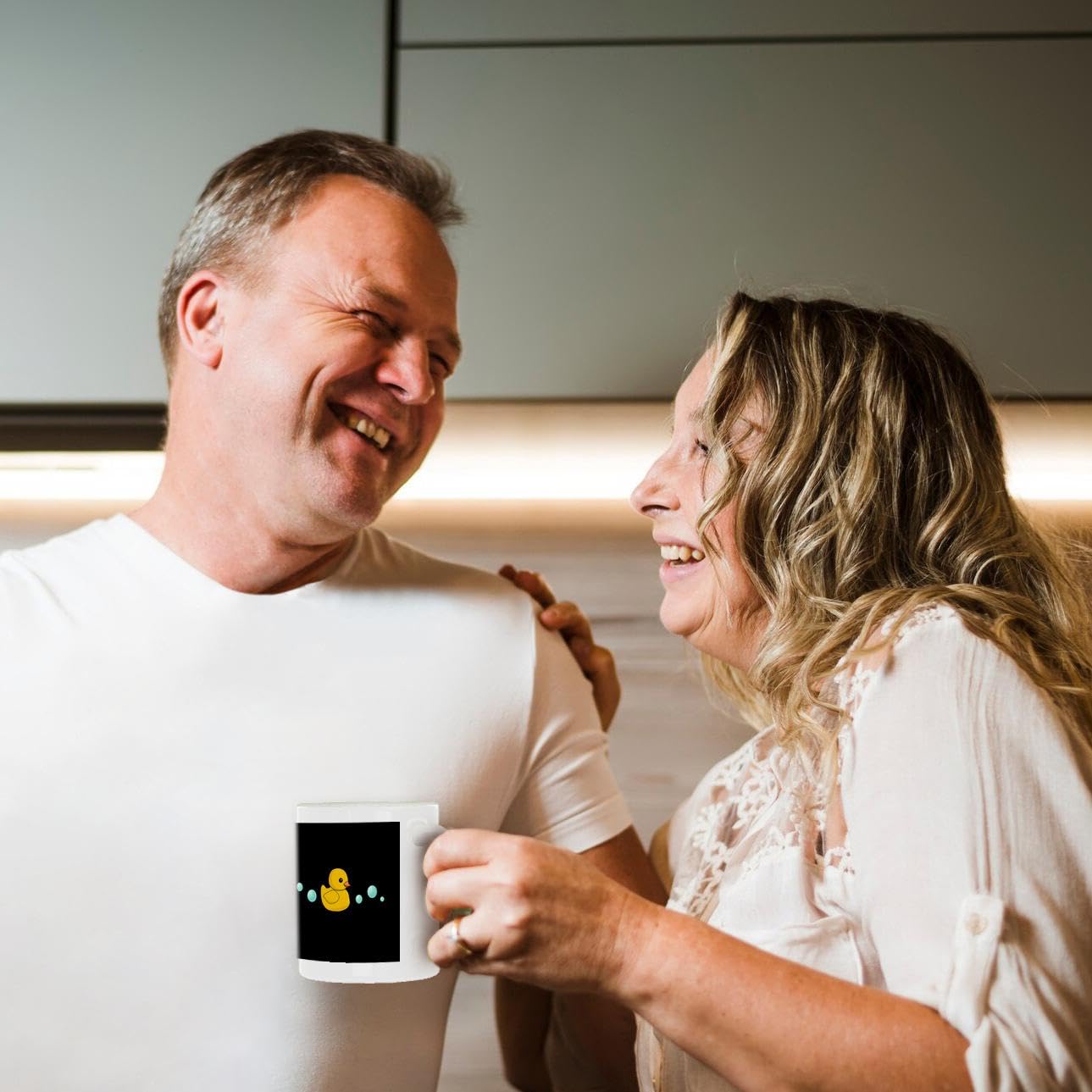 3D Printed 11oz Coffee Mug - Cute Yellow Rubber Duckie Cartoon with Soap Bubbles - Kawaii Ducky on Black - Adorable Sweet Duck Design - Funny Animal Gift for Coffee Lovers - Perfect for Office Use, Home Decor & Gift Giving