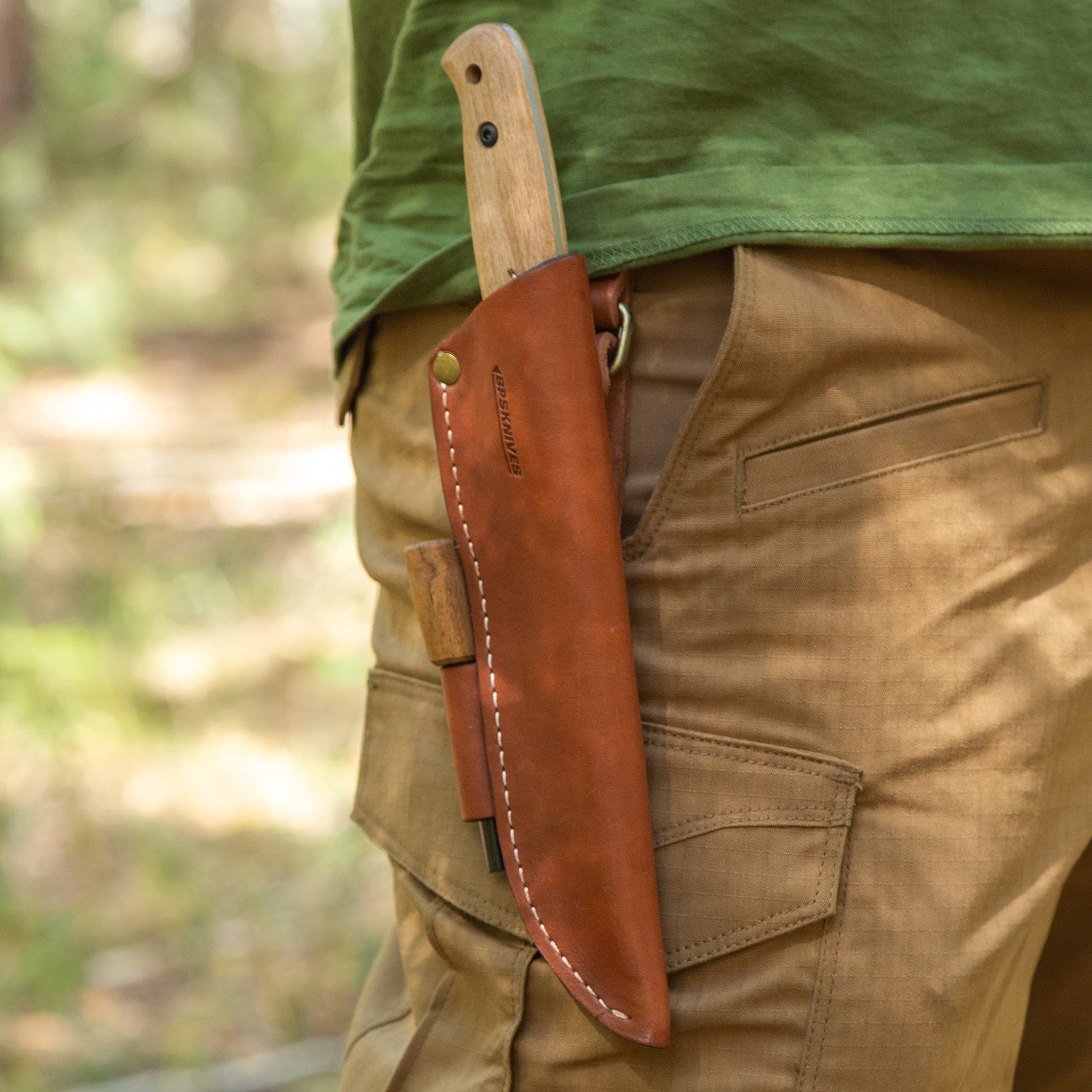 BPS Knives Adventurer - Full Tang Carbon Steel Bushcraft Knife with Leather Sheath & Fire Starter - Survival Tactical Camping Knife for Outdoor Adventures, Hunting, Hiking & Wilderness Survival