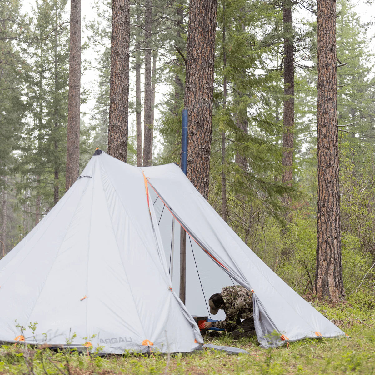 Argali Yukon 8-Person Camping Tent - Waterproof Family Tent for Outdoor Adventures, Hiking & Backpacking Trips