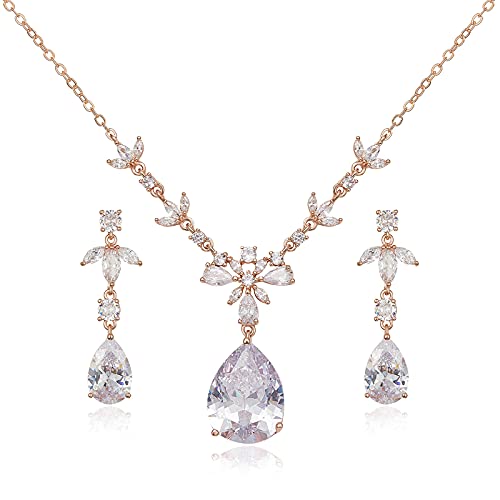 Rose Gold: 1 Necklace+ 2 Earrings