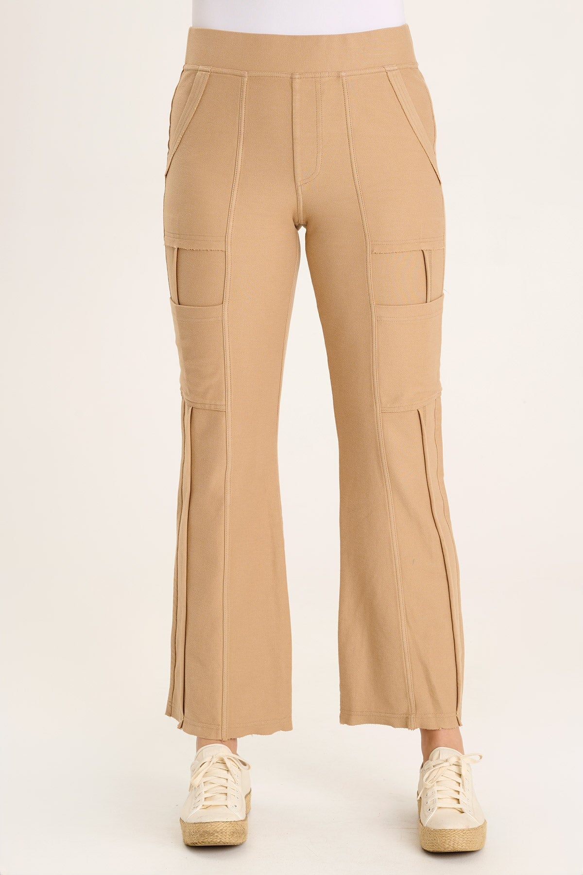 Kiah Flare Pant Roebuck - High Waisted Bell Bottom Jeans for Women | Vintage 70s Style Stretch Denim Pants | Perfect for Casual Outfits, Date Nights & Music Festivals