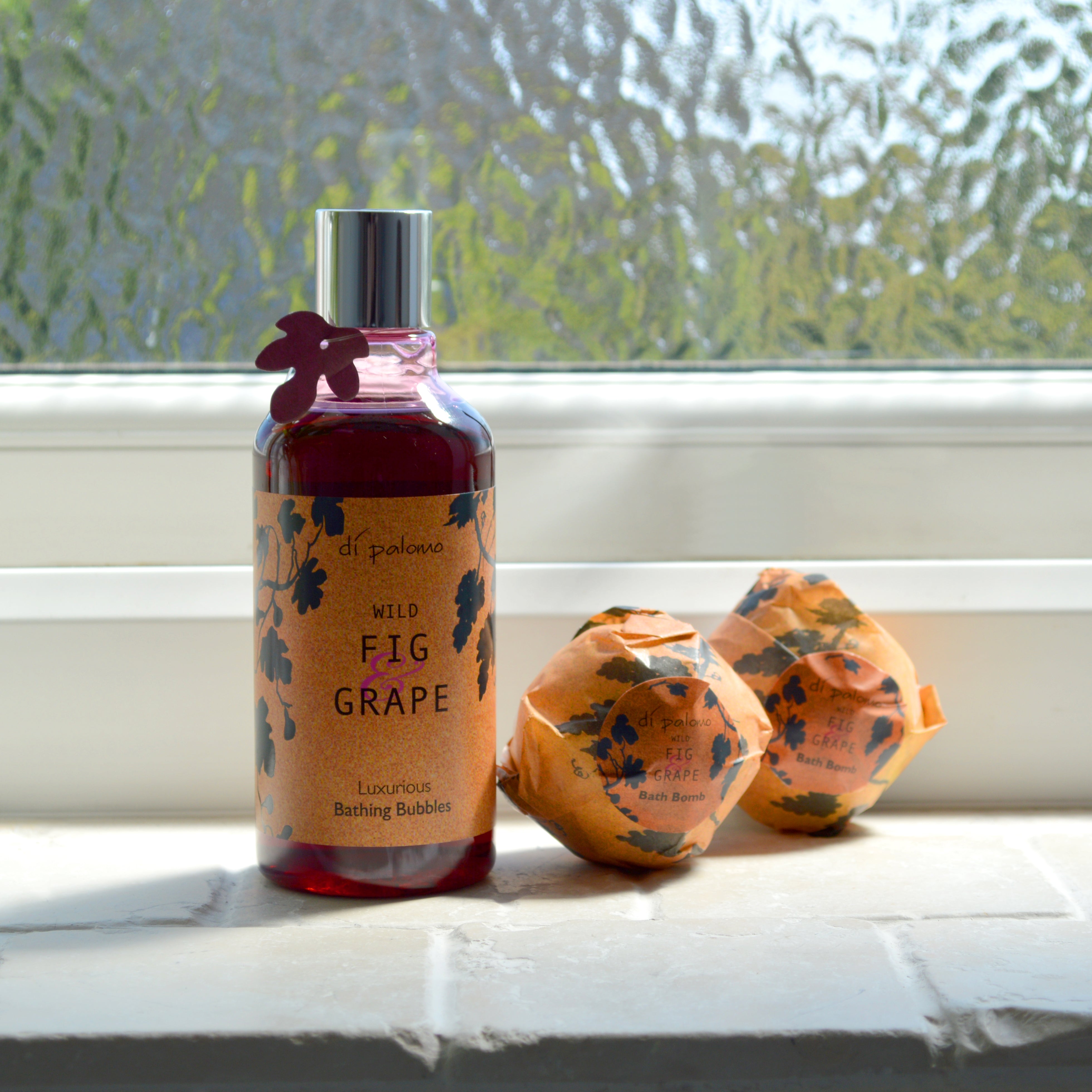 Di Palomo Wild Fig & Grape Luxury Bath & Body Collection - Moisturizing Body Wash, Bubble Bath & Body Lotion Set for Spa-Like Relaxation at Home