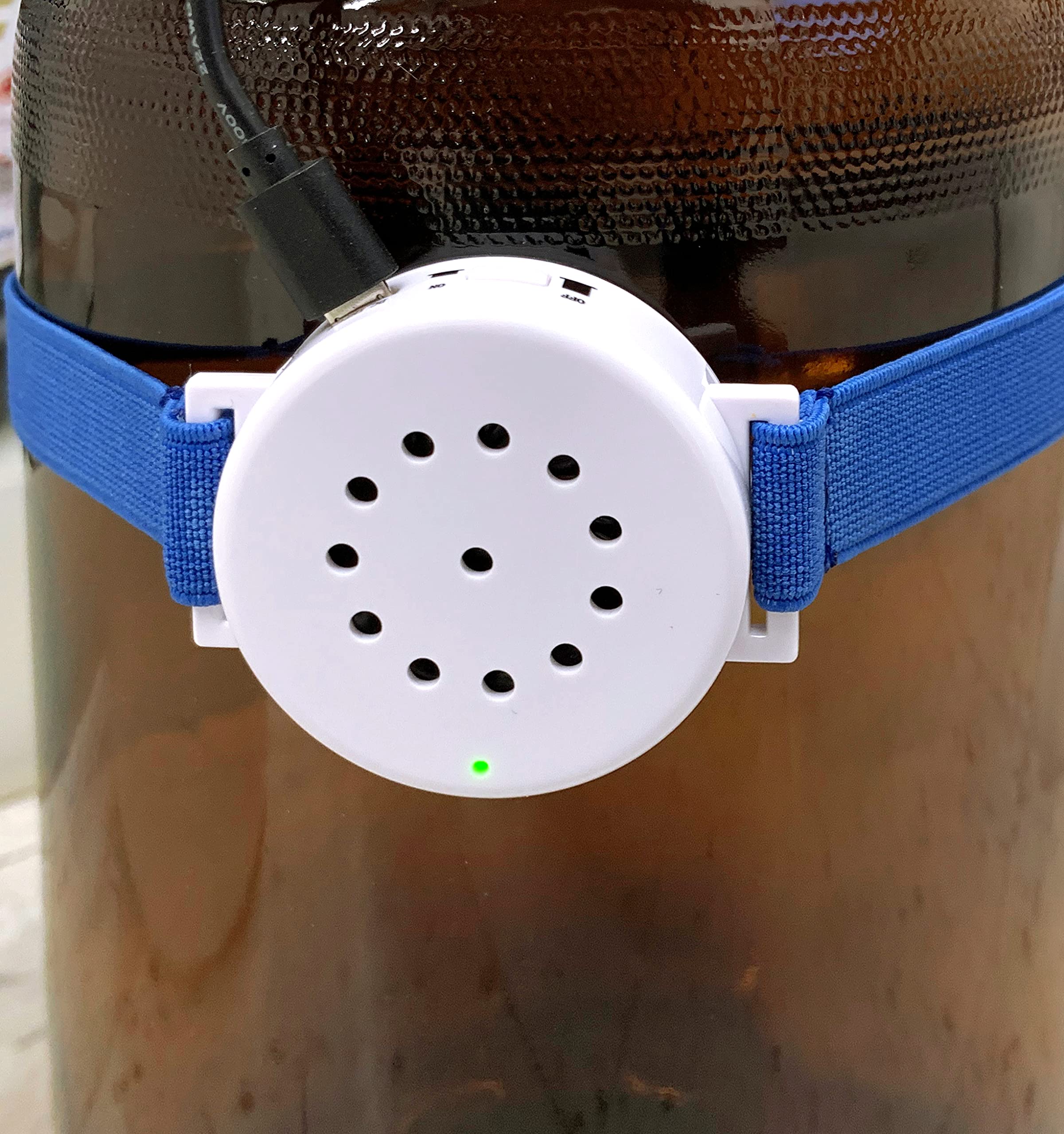 8' USB Electronic Liquid Level Indicator with Voice Alert - HTC: 9026.10.2000, COO: China - Perfect for Industrial Tanks, Chemical Storage & Home Water Monitoring