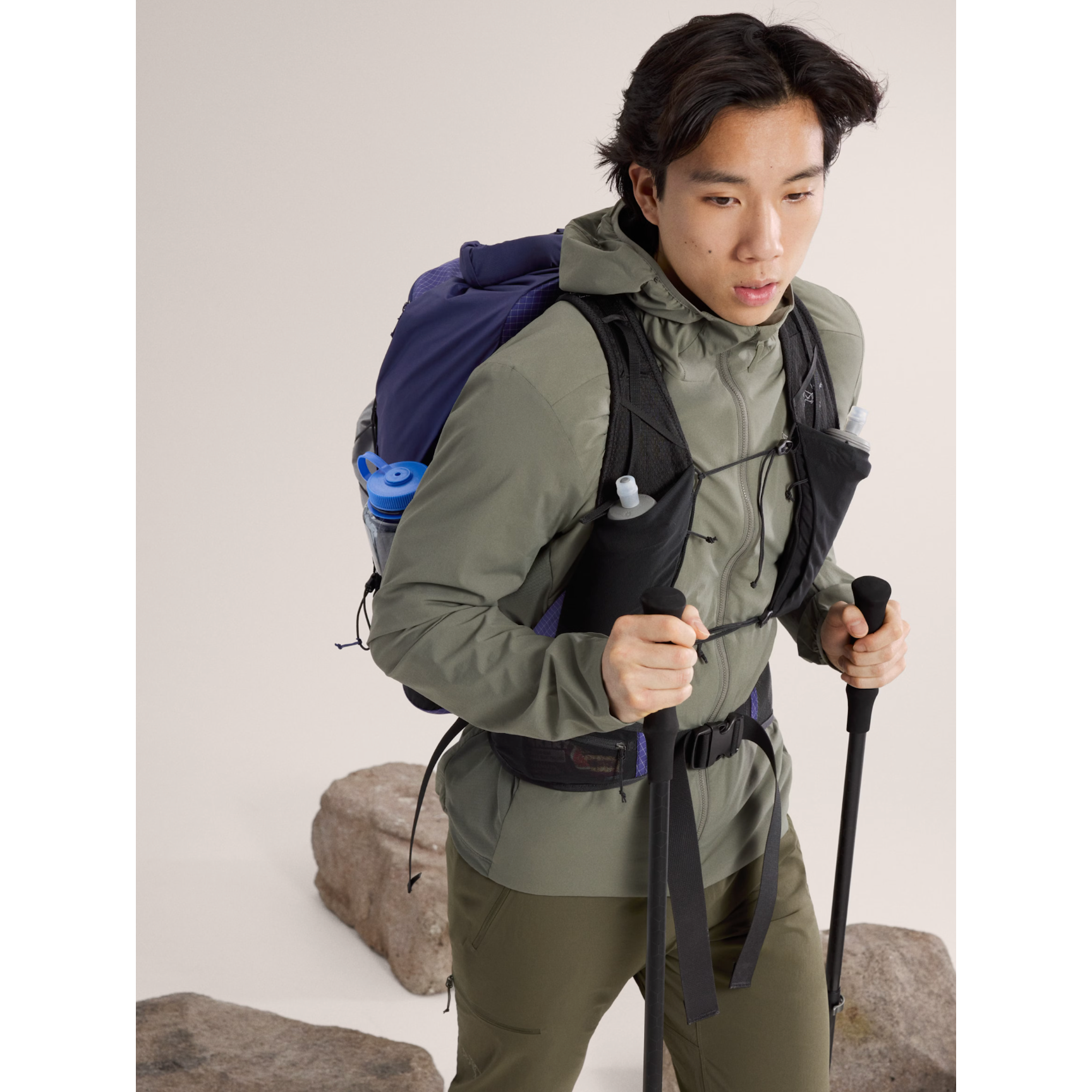 Arc'teryx Men's Atom SL Hoody - Lightweight Packable Insulated Jacket for Hiking, Travel & Outdoor Adventures