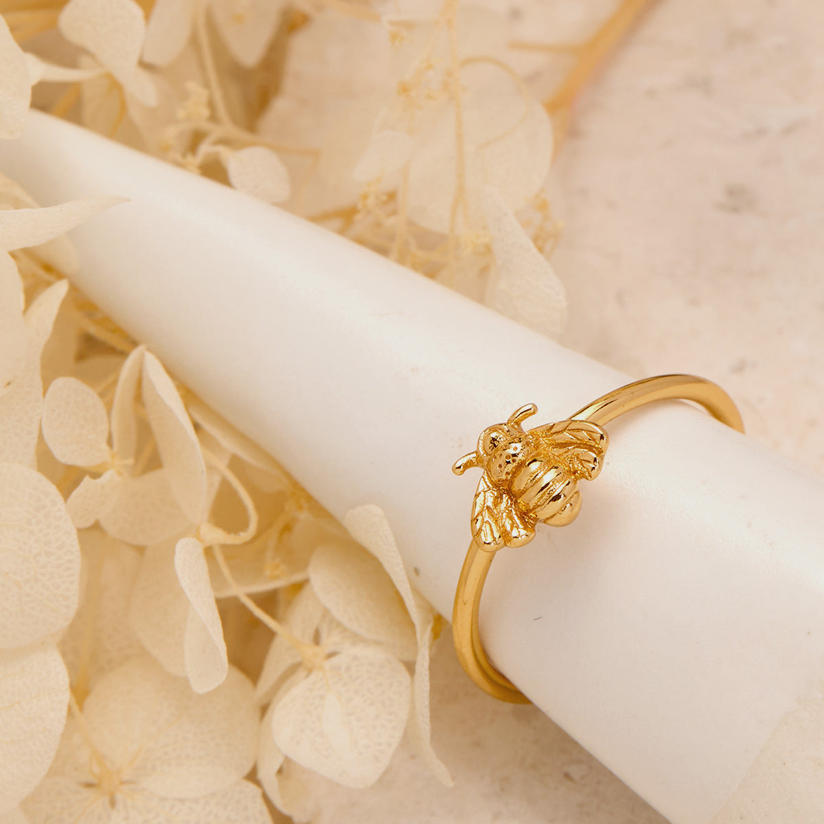 Pollination Bee Ring Gold - Elegant Honey Bee Jewelry for Women, Nature-Inspired Fashion Accessory | Perfect for Outdoor Weddings, Garden Parties & Boho Style
