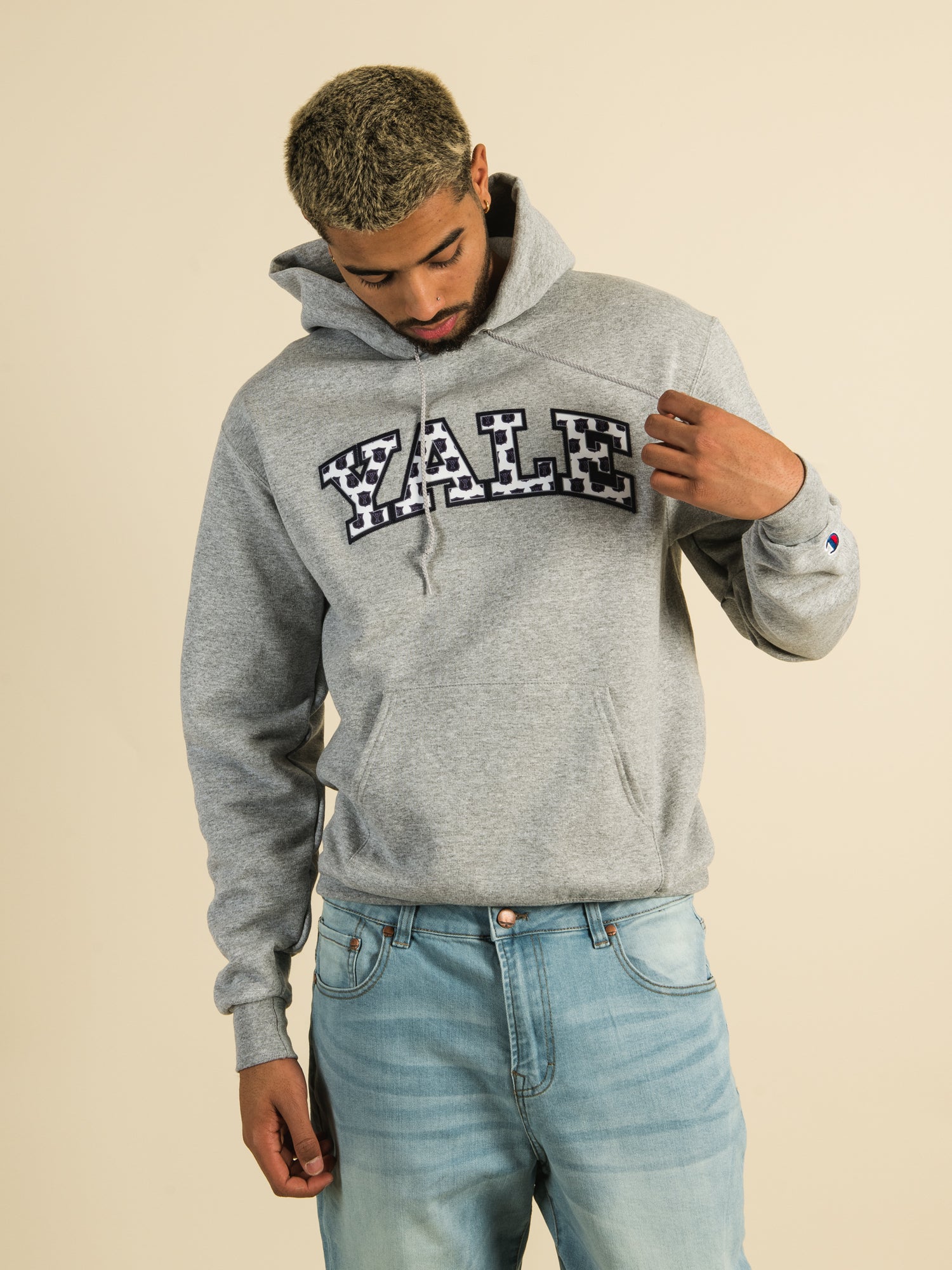 Champion Yale All Over Print Pullover Hoodie - Comfortable & Stylish College Sweatshirt for Men & Women - Perfect for Campus, Gym & Casual Wear