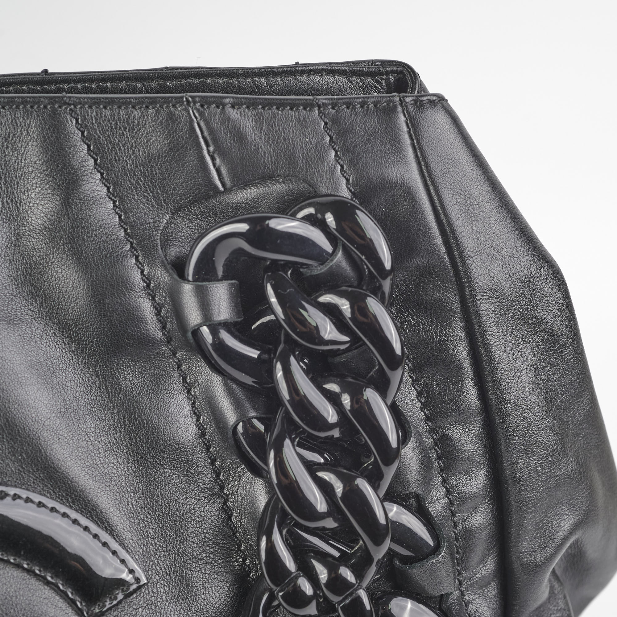 Chanel Black Resin Modern Chain Tote Bag - Luxury Designer Handbag for Women, Perfect for Work, Travel & Evening Events
