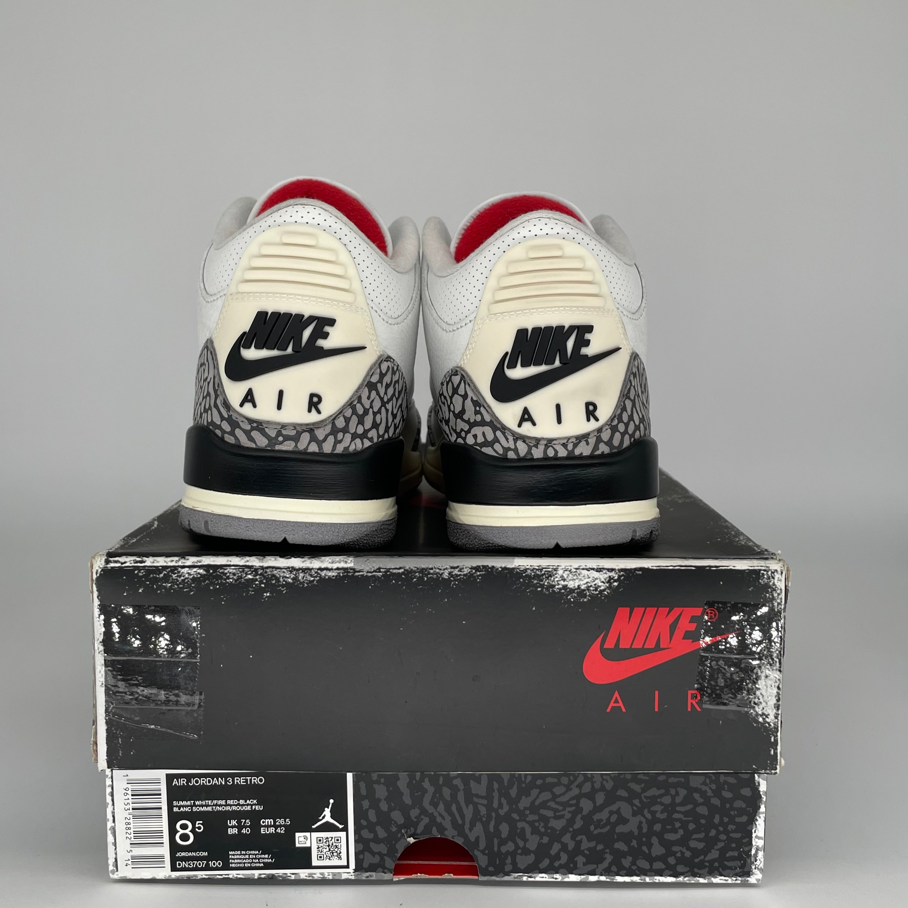 Original Title: AIR JORDAN 3 WHITE CEMENT REIMAGINED SIZE 8.5 DN3707 100   Optimized Title: **Air Jordan 3 Retro 'White Cement Reimagined' Men's Basketball Shoes - Size 8.5 (DN3707-100) - Authentic Sneakers for Casual Wear & Street Style**