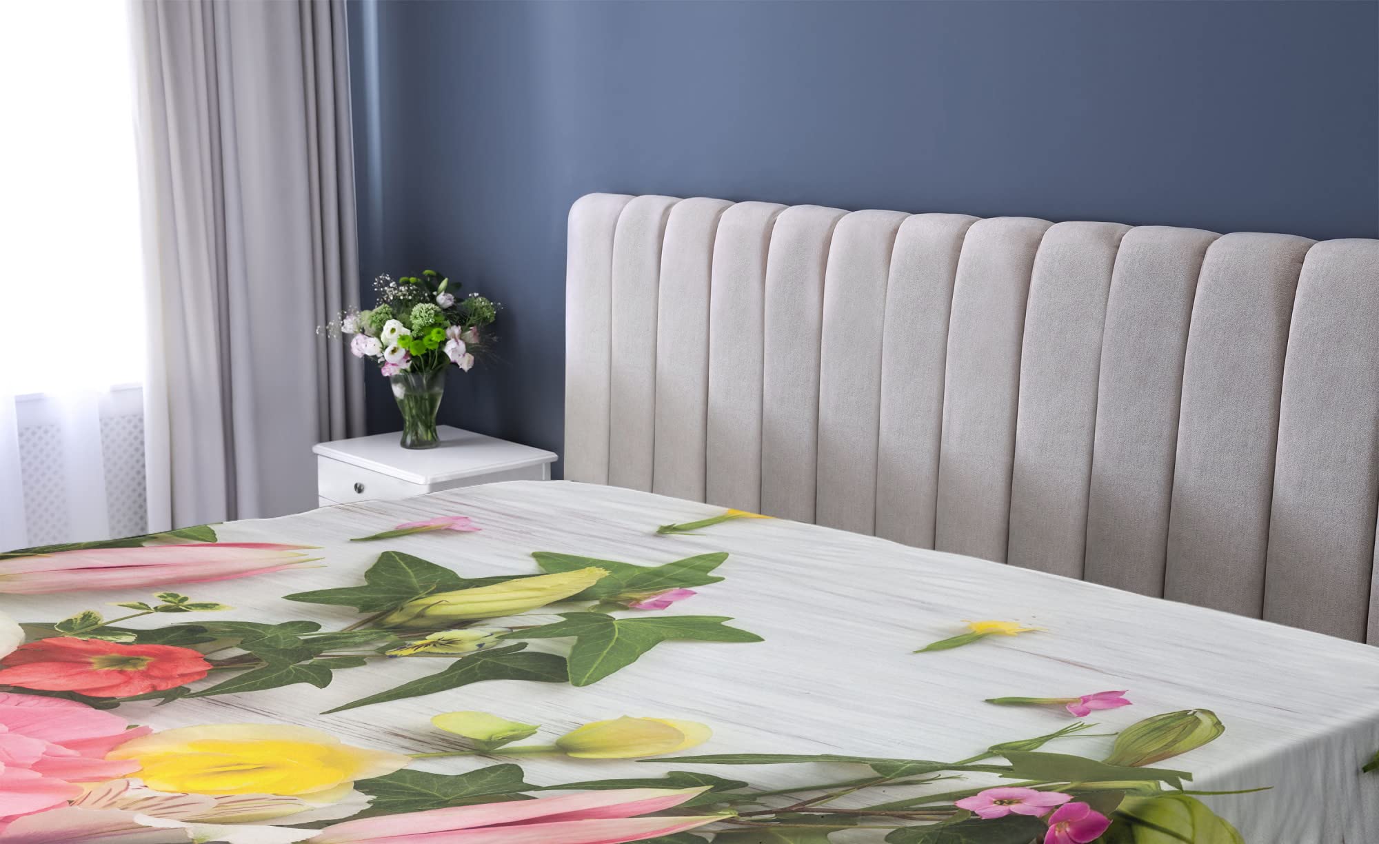 Ambesonne Rustic Queen Size Fitted Sheet - Floral Ranunculus & Rose Design on Wood Backdrop, All-Around Elastic Deep Pocket for Secure Fit, Spring Bedding Collection | Perfect for Guest Rooms, Vacation Homes & Cozy Bedroom Decor