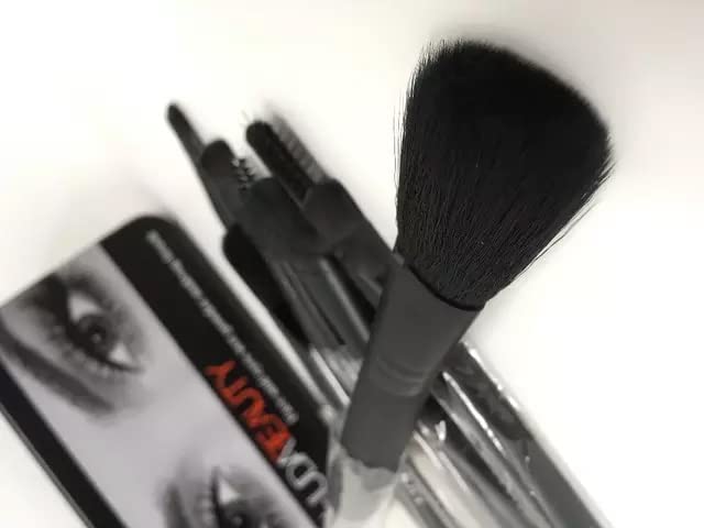 12-Piece Professional Makeup Brush Set with Travel Case - Perfect for Makeup Artists, Beginners & Travel (Foundation, Blending, Eyeshadow, Powder Brushes)