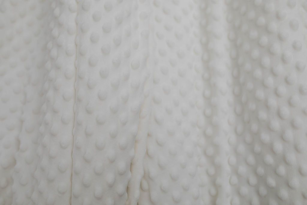 Franklin Luxe Soft Fleece Blanket - Ultra Cozy & Warm Throw for Bed, Couch, and Travel - Perfect for Winter, Camping, and Home Decor