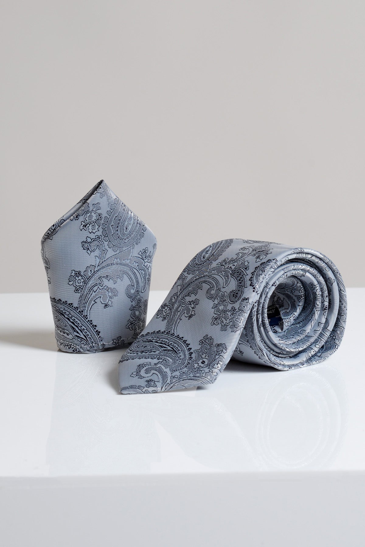 Stylish Grey Paisley Tie and Pocket Square Set for Men | Premium Silk Accessories | Perfect for Weddings, Business Meetings & Formal Events