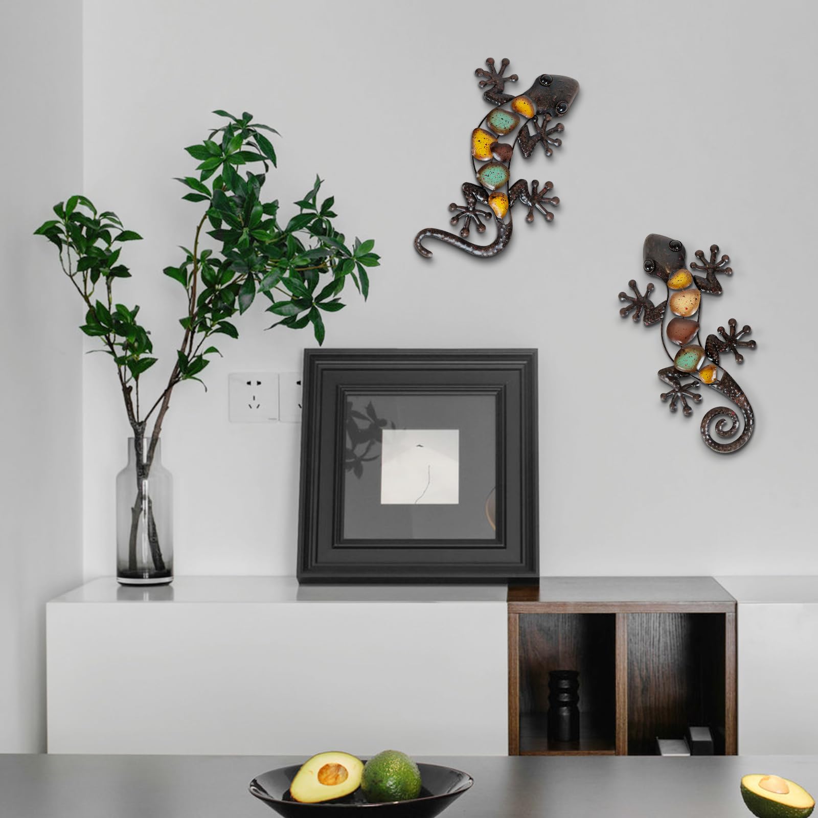 LIFFY Large 2-Pack Metal Gecko Wall Decor - 15 Inch Outdoor Lizard Wall Art for Home, Garden, Yard & Fence - Durable Weather-Resistant Lizard Sculptures for Patio Decor & Backyard Landscaping