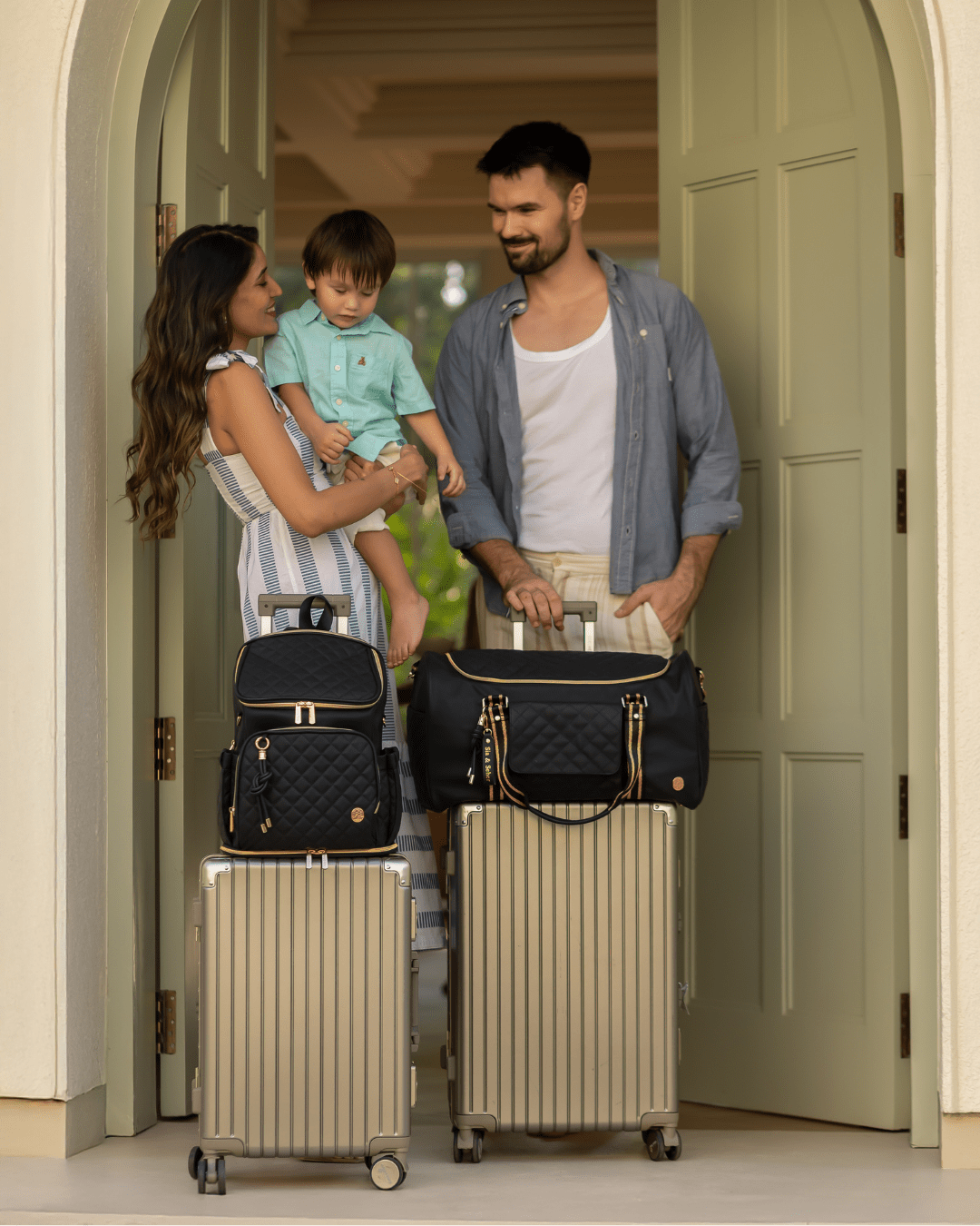 The Mama Mia Weekender Bag - Stylish Black Travel Duffle for Women | Perfect for Gym, Overnight Trips & Weekend Getaways