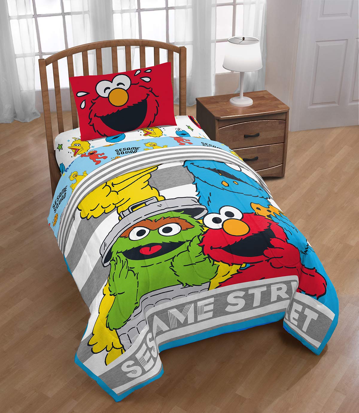 Sesame Street Elmo & Big Bird Twin Comforter Set - 5 Piece Bed in a Bag with Sheets, Pillow Sham & Backpack - Perfect for Kids' Bedroom Decor & Sleepovers