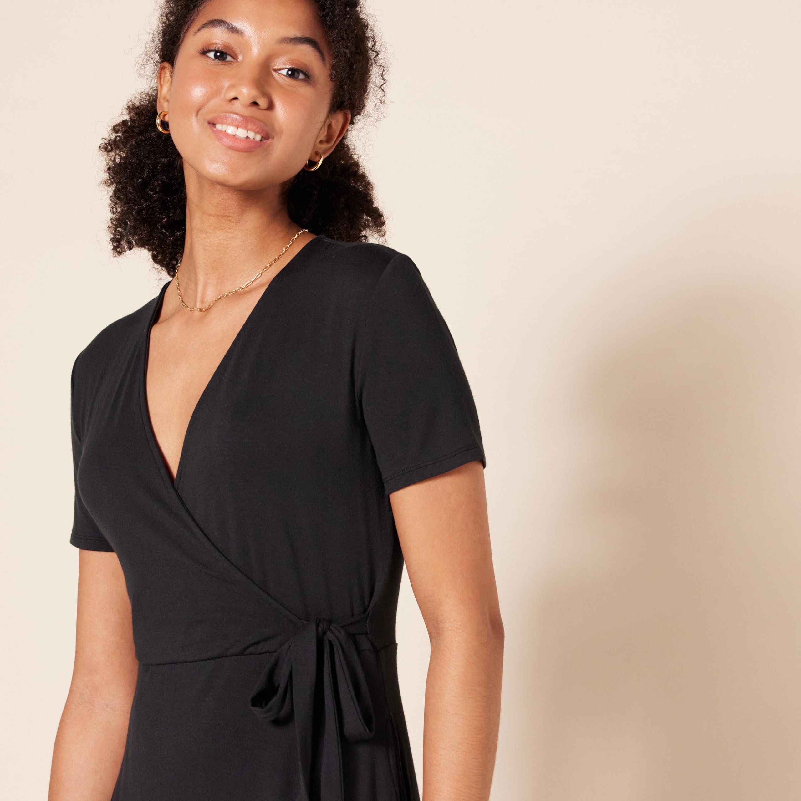 Amazon Essentials Women's Short Sleeve Faux-Wrap Dress - Flattering Casual & Office Wear for Women, Perfect for Work, Date Night & Summer Outings
