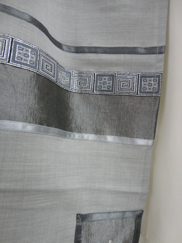 Light Gray Tallit Prayer Shawl - Modern Bar Mitzvah Tallit Set with Contemporary Design for Jewish Religious Ceremonies & Daily Prayers