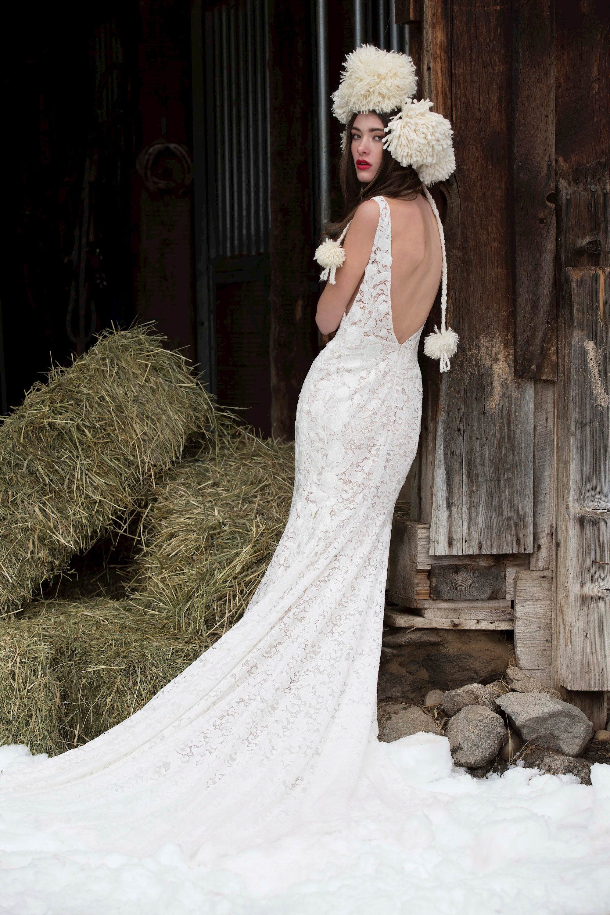 Willowby by Watters Bluma Wedding Dress - Elegant Lace Bridal Gown for Beach, Garden & Outdoor Ceremonies