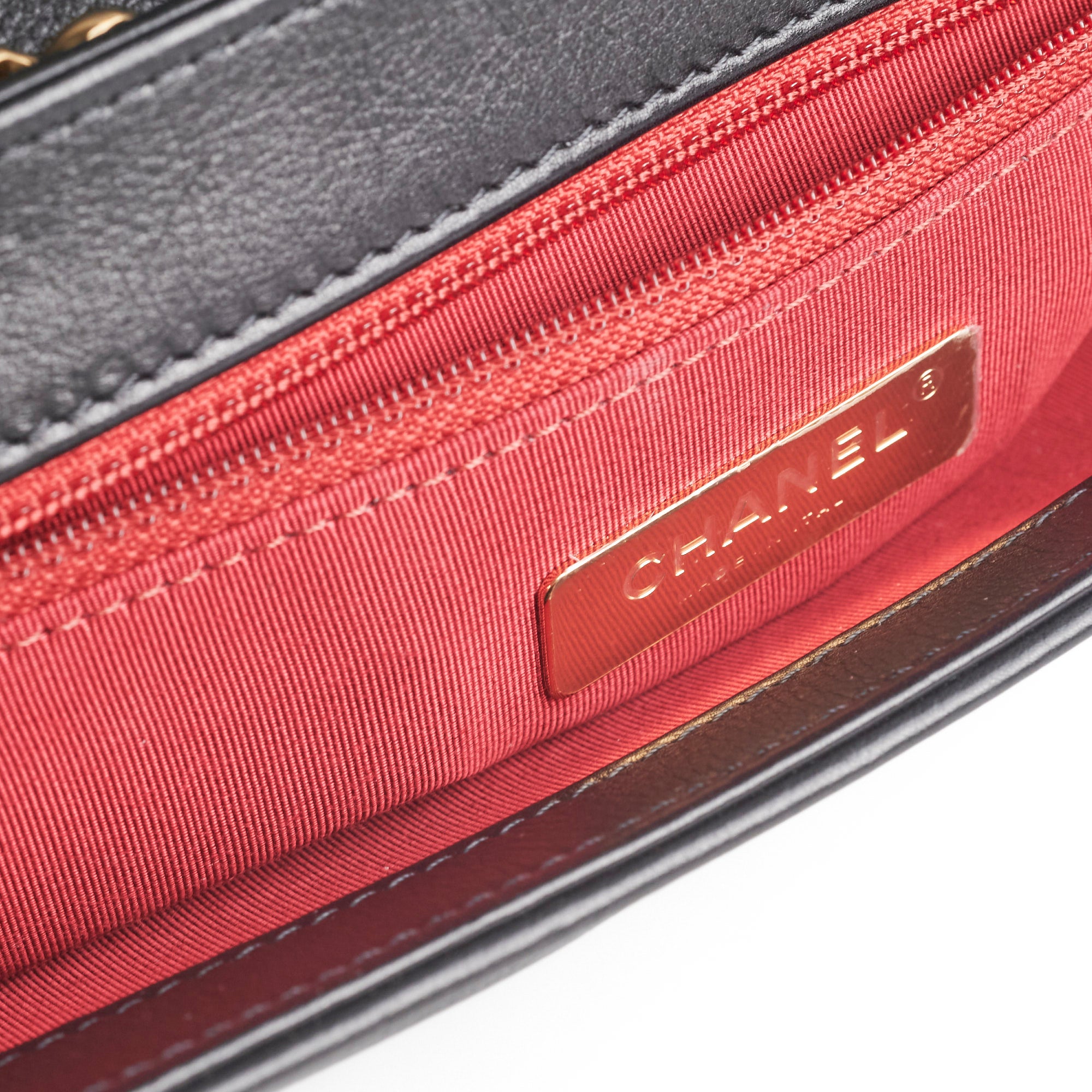 Chanel Classic Flap Bag in Black Calfskin Leather - Luxury Handbag for Women, Perfect for Evening Events & Special Occasions