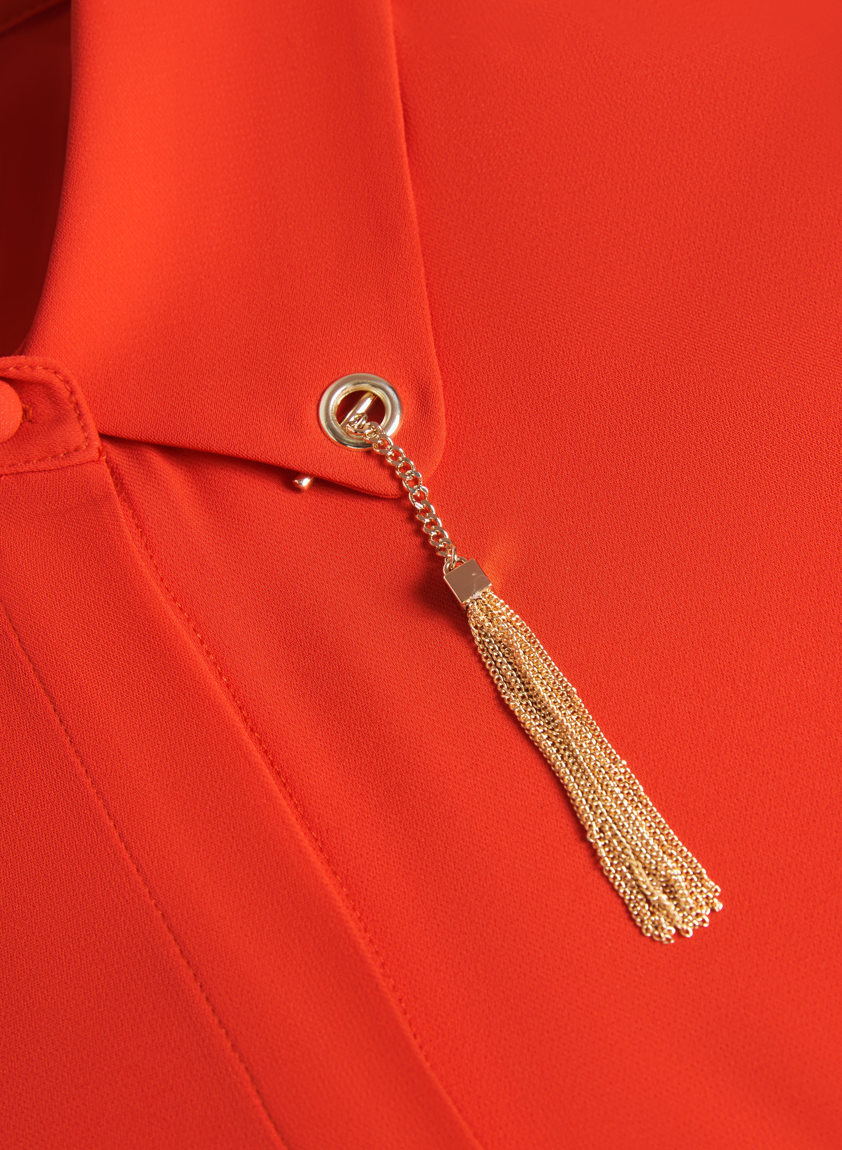 Elegant Chain Tassel Detail Blouse for Women - Stylish Boho Chic Top for Casual Outings & Date Nights