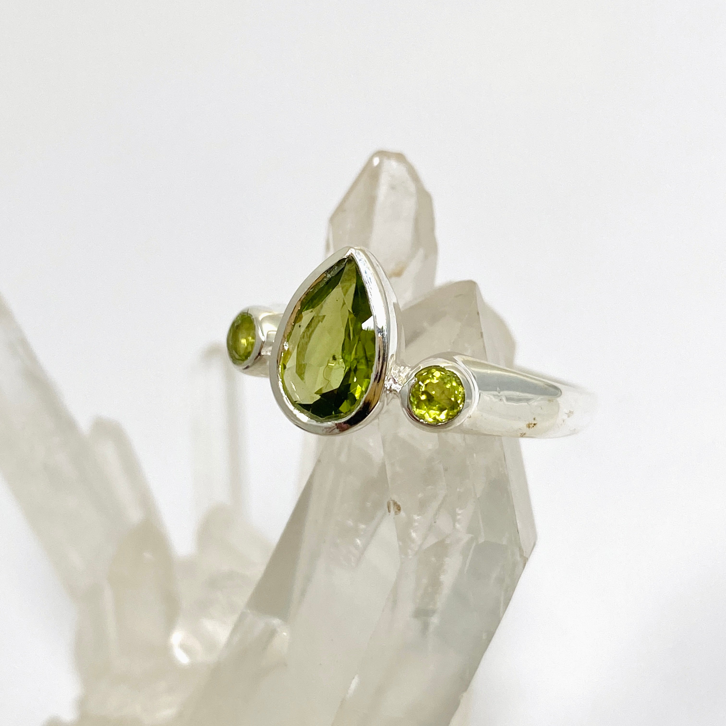 Peridot Faceted Gemstone Teardrop Ring with Accent Stones R3668 - Elegant Green Jewelry for Women, Perfect for Weddings, Parties & Special Occasions