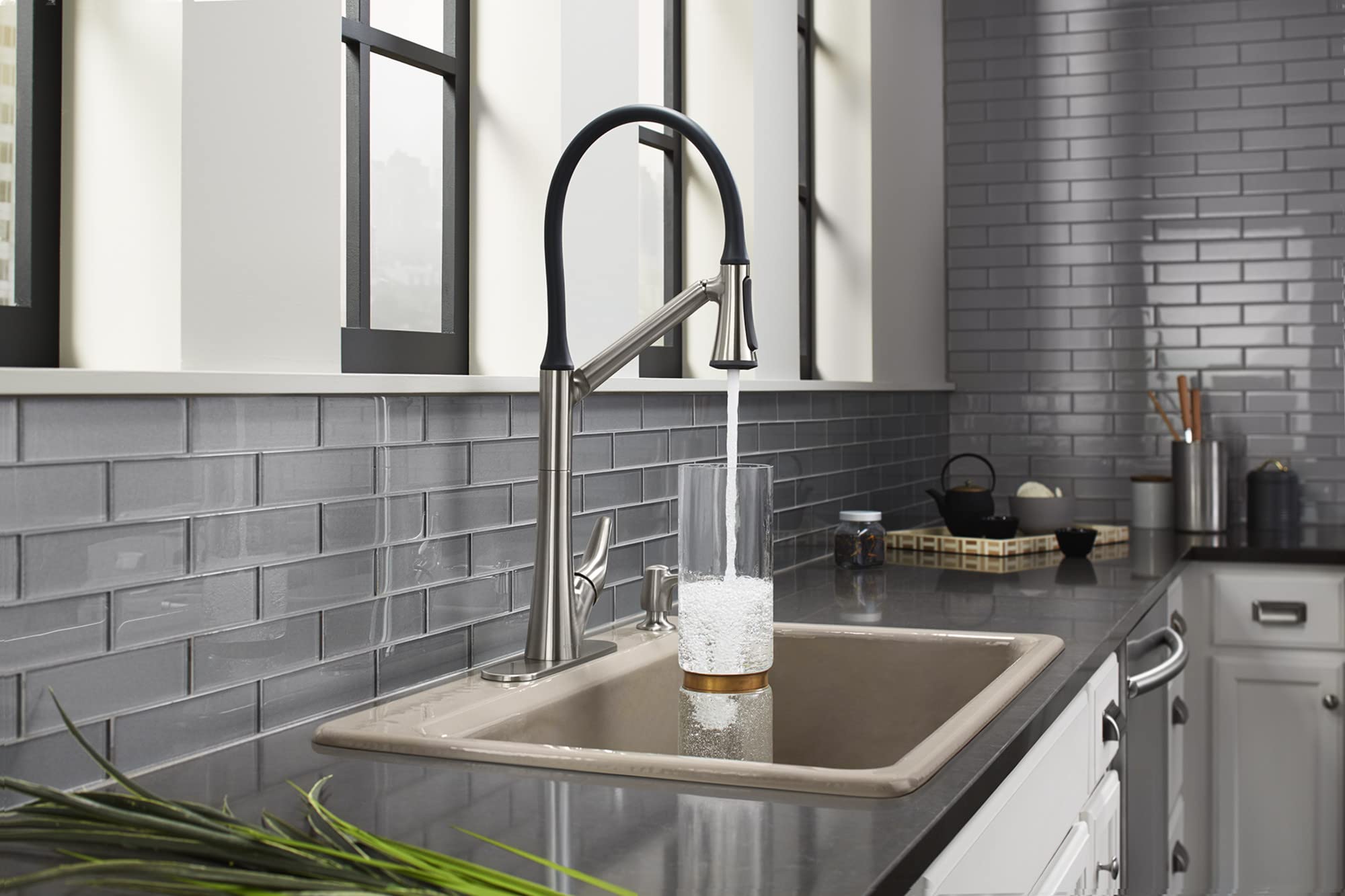 ARISE® Pull Down Kitchen Faucet with Sprayer - High Arc Brushed Nickel Modern Sink Faucet for Home & Commercial Use - Perfect for Washing Dishes, Filling Pots & Cleaning Countertops