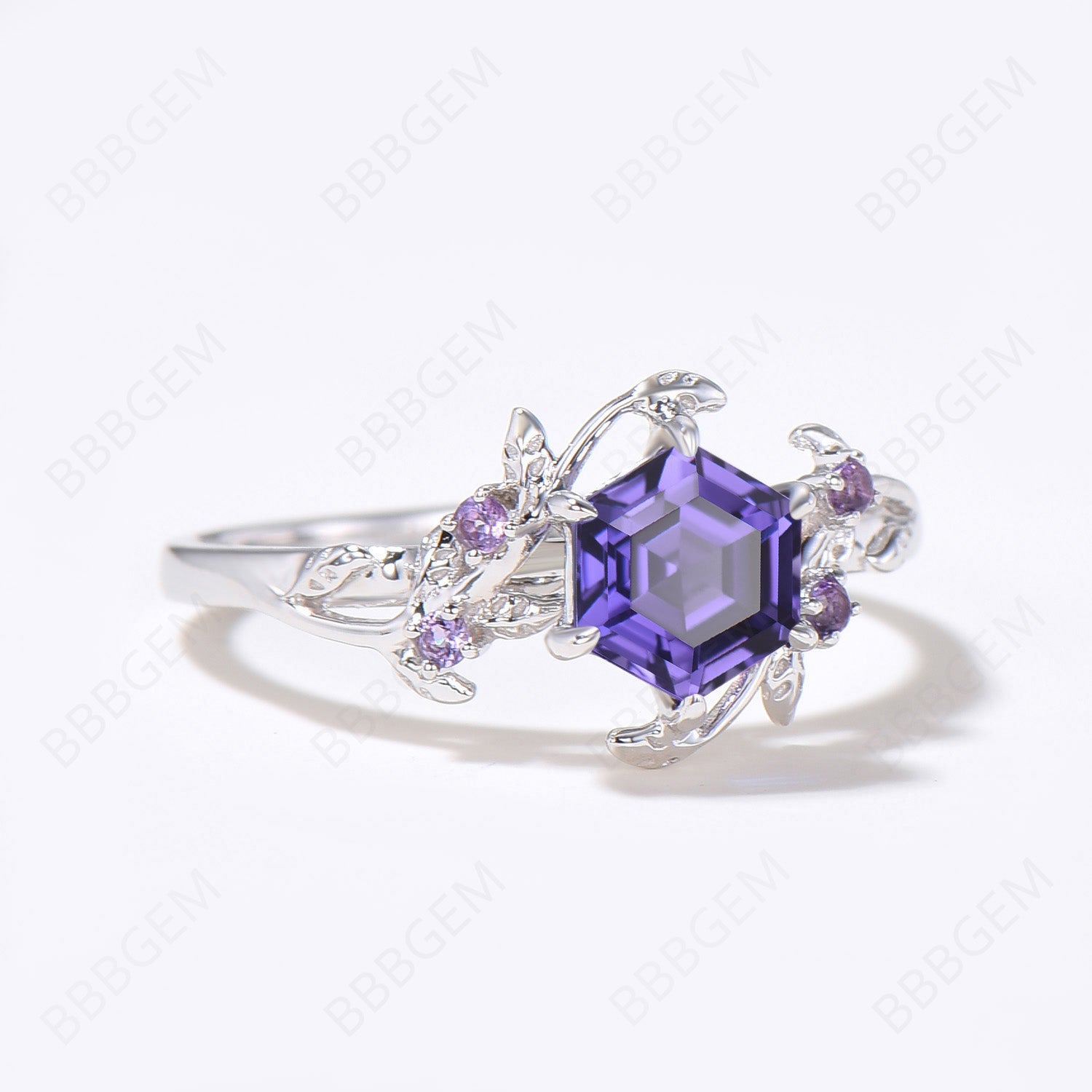 Natural Twig Leaf Purple Sapphire Engagement Ring - Vintage Inspired Wedding Band for Women, Perfect for Proposals, Anniversaries & Romantic Occasions