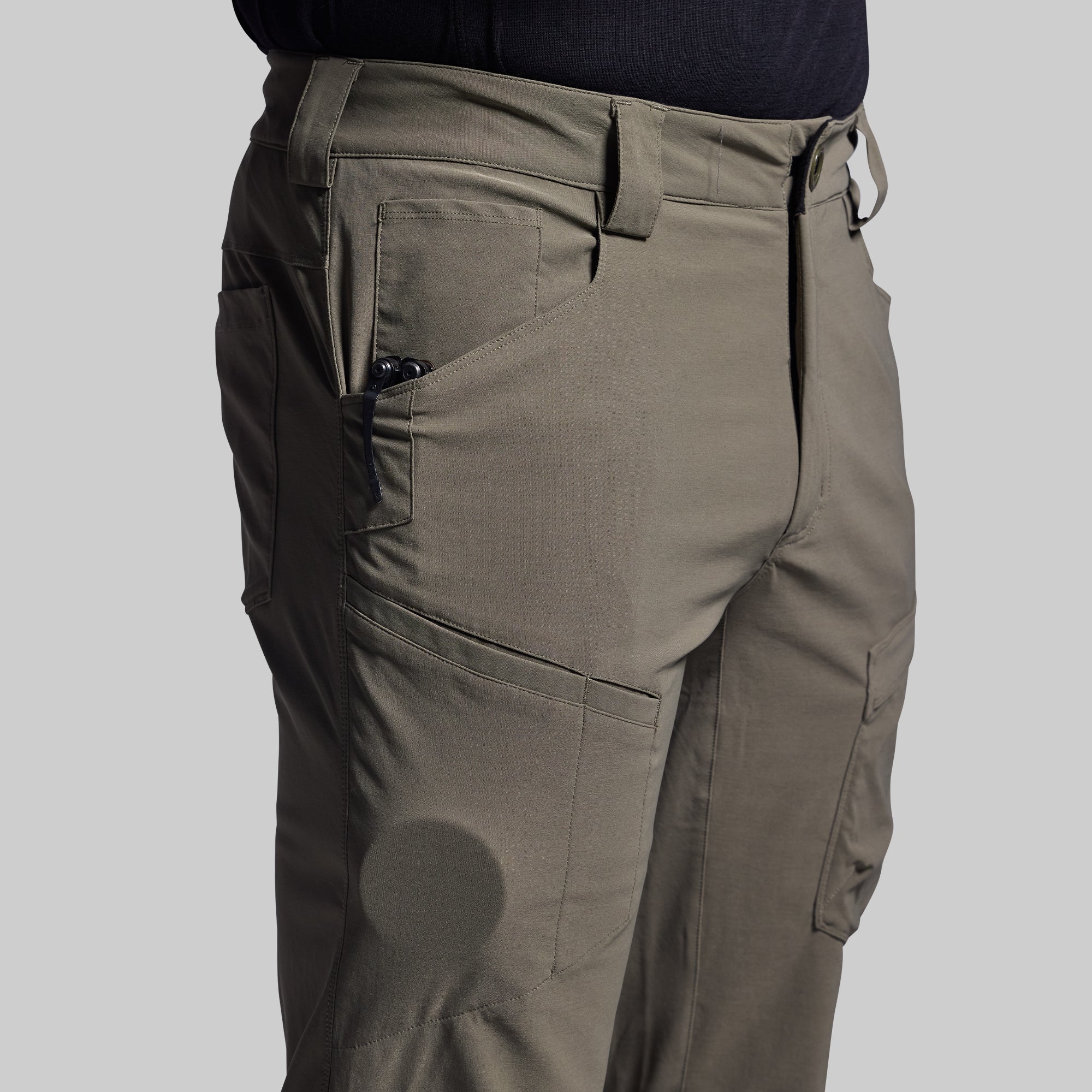 Men's Outdoor Tactical Pants - Durable OD Green Hiking & Work Pants for Camping, Hunting & Adventure Activities