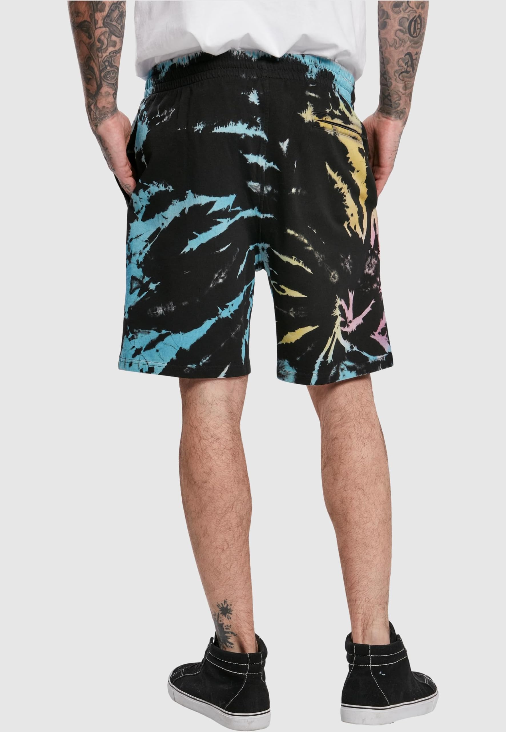 Urban Classics Tie Dye Sweat Shorts for Men - Comfortable Casual Athletic Shorts with Batik Design - Perfect for Gym, Lounge & Summer Outings